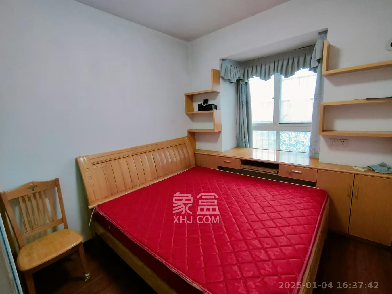 东门尚苑  3室2厅2卫   1800.00元/月室内图