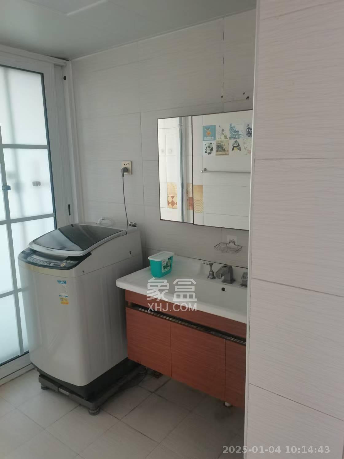 湘核佳苑 1室2厅1卫 3500.0元/月 湘核佳苑 1室2厅1卫 3500.0元/月室内图