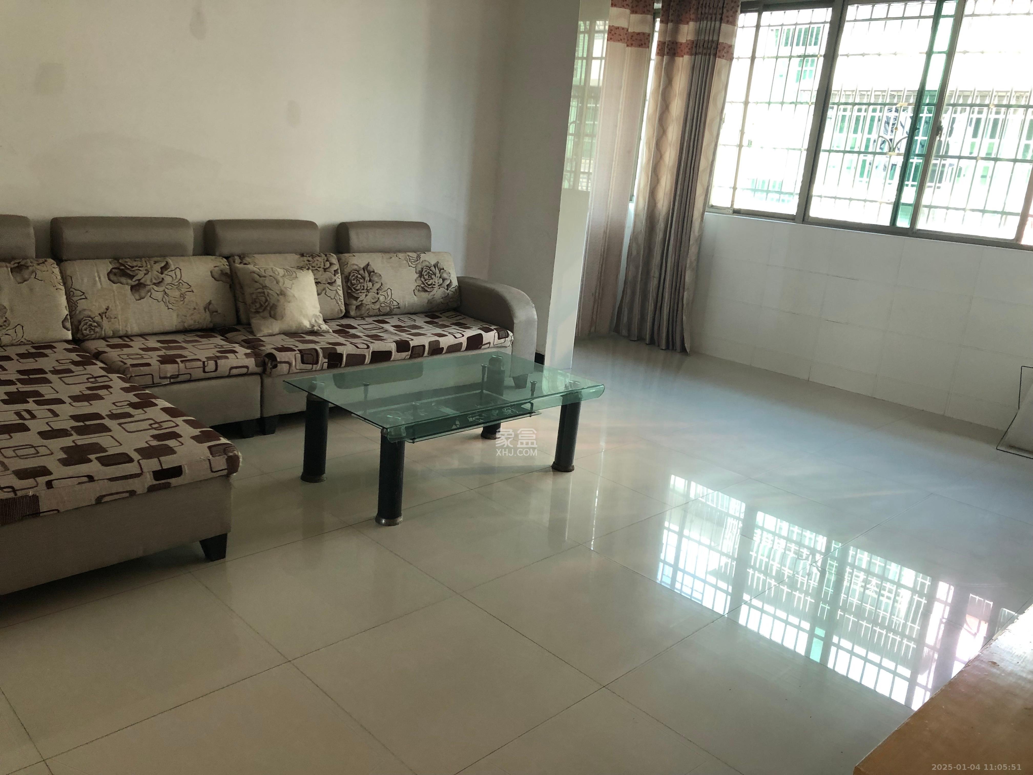 金桂小区一期 1室0厅0卫 1600.0元/月 金桂小区一期 1室0厅0卫 1600.0元/月室内图