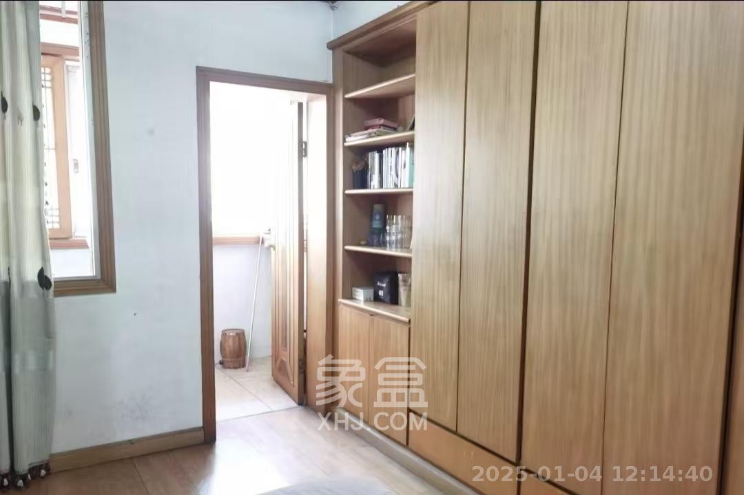 三湘小区 1室1厅1卫 700.0元/月 三湘小区 1室1厅1卫 700.0元/月室内图