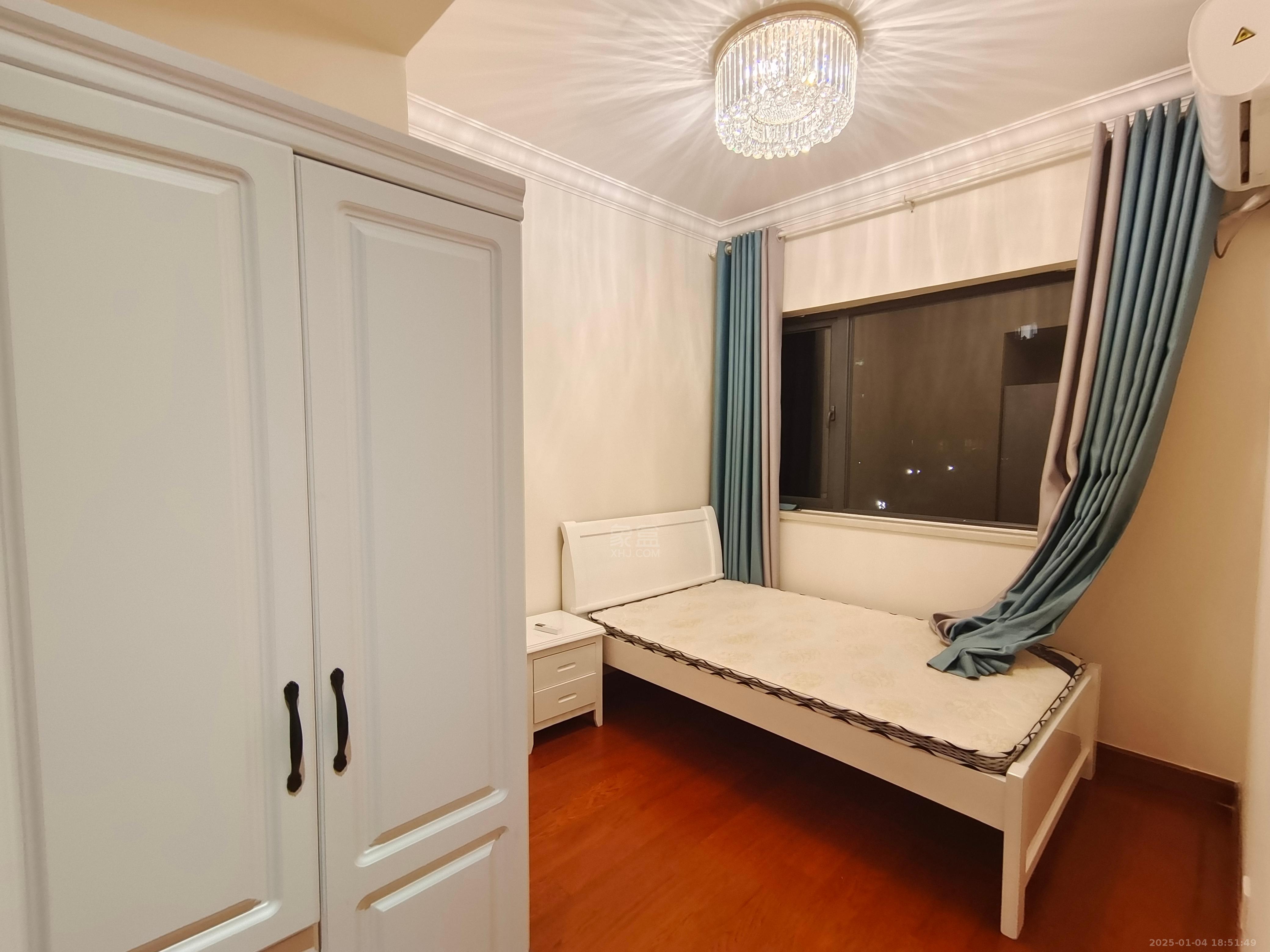 恒大华府 3室2厅1卫 2000.0元/月 恒大华府 3室2厅1卫 2000.0元/月室内图