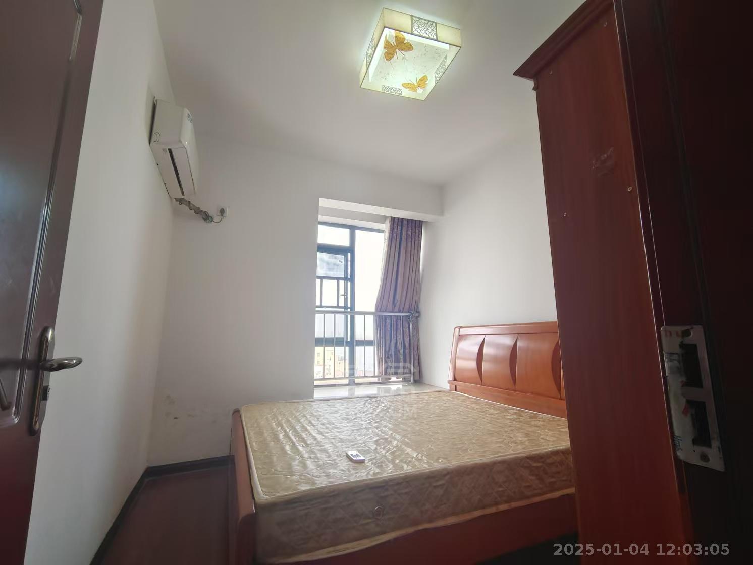 华晨御园 2室2厅1卫 1800.0元/月 华晨御园 2室2厅1卫 1800.0元/月室内图