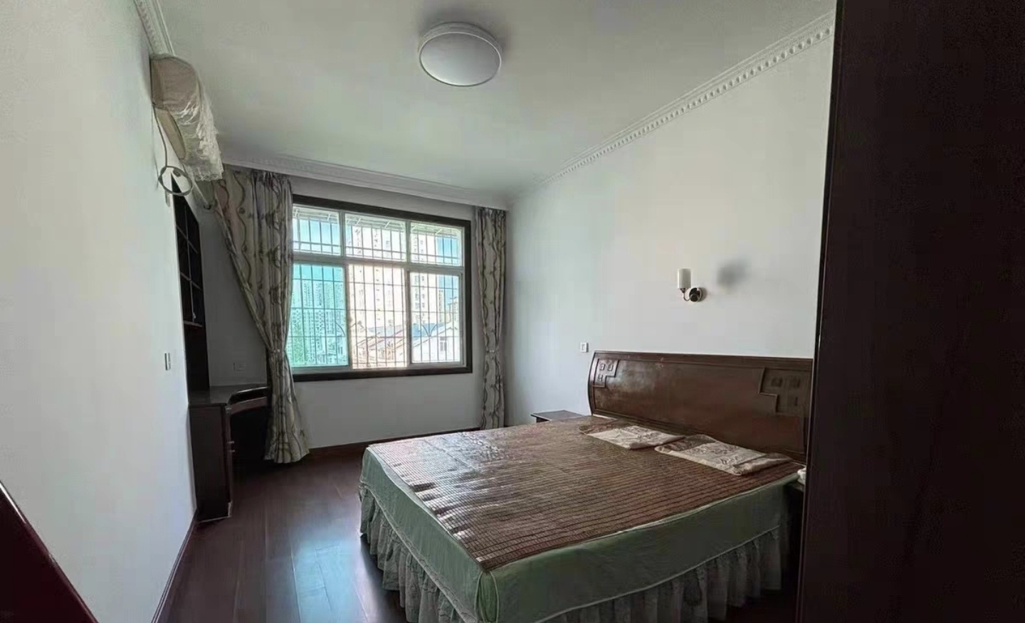 涟钢南苑小区  1室0厅0卫    35.0万 涟钢南苑小区  1室0厅0卫    35.0万客厅