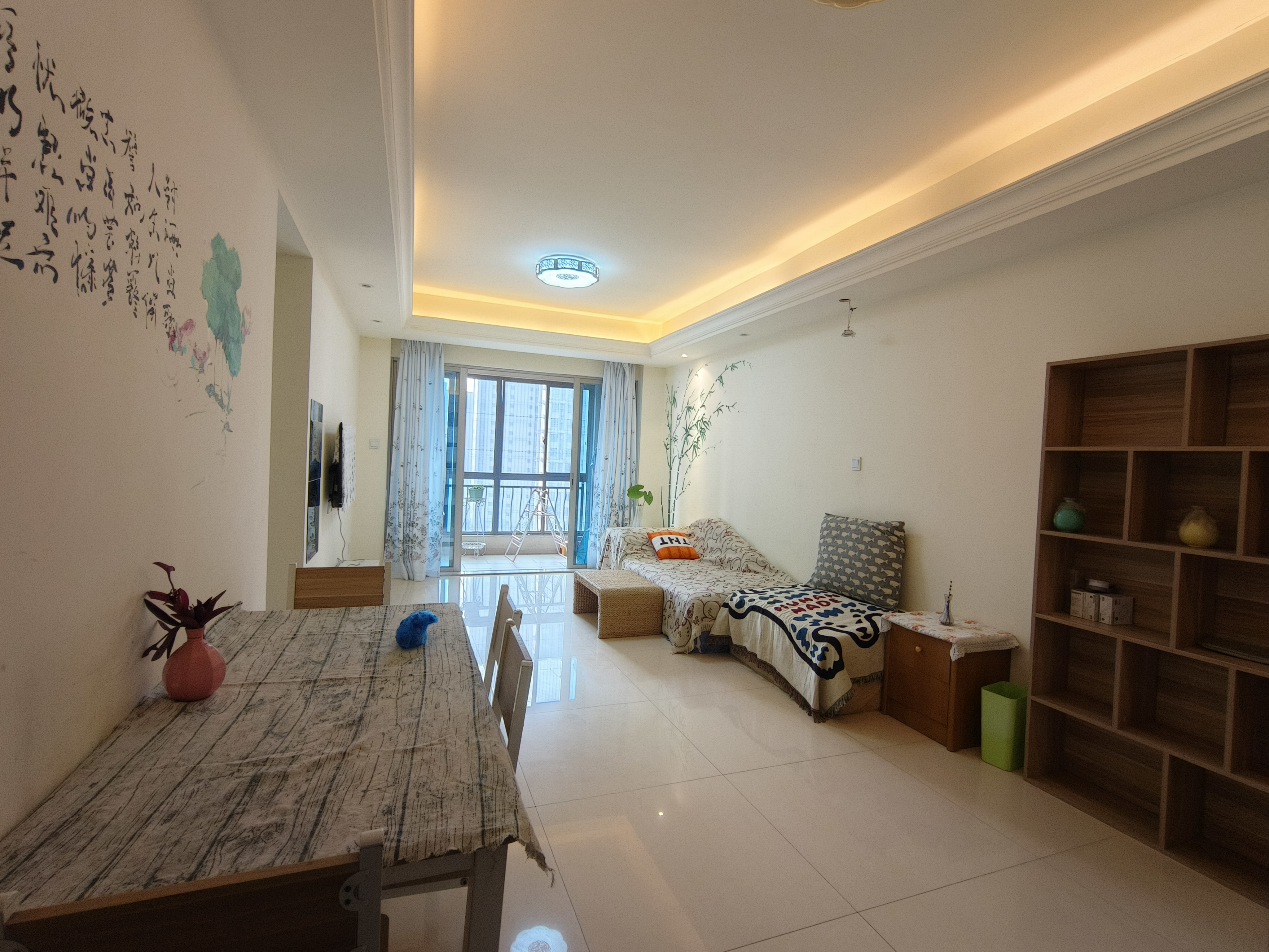 碧桂园 3室2厅1卫 1700.0元/月 碧桂园 3室2厅1卫 1700.0元/月室内图