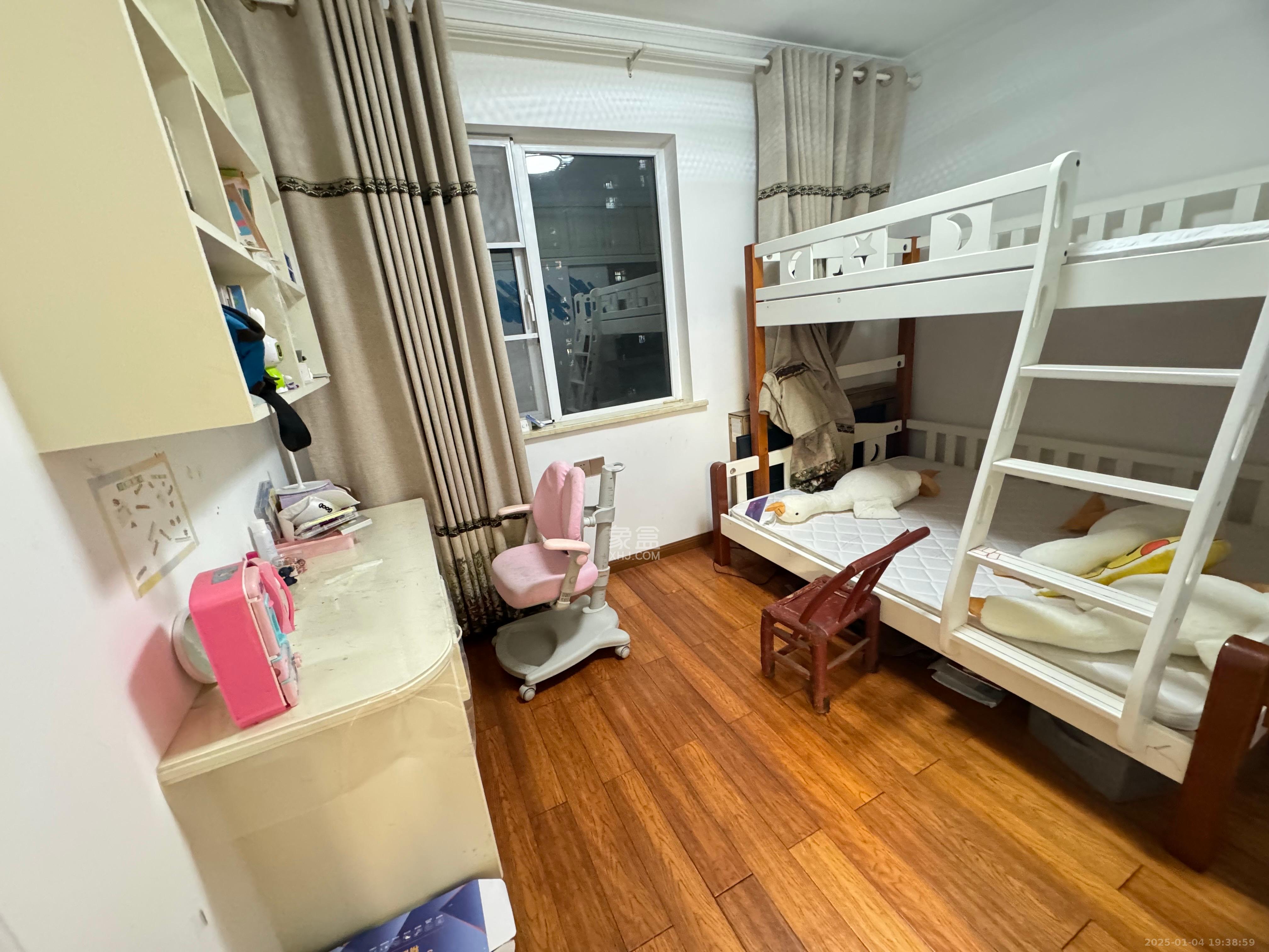 MOMA当代广场  3室2厅2卫   2700.00元/月室内图