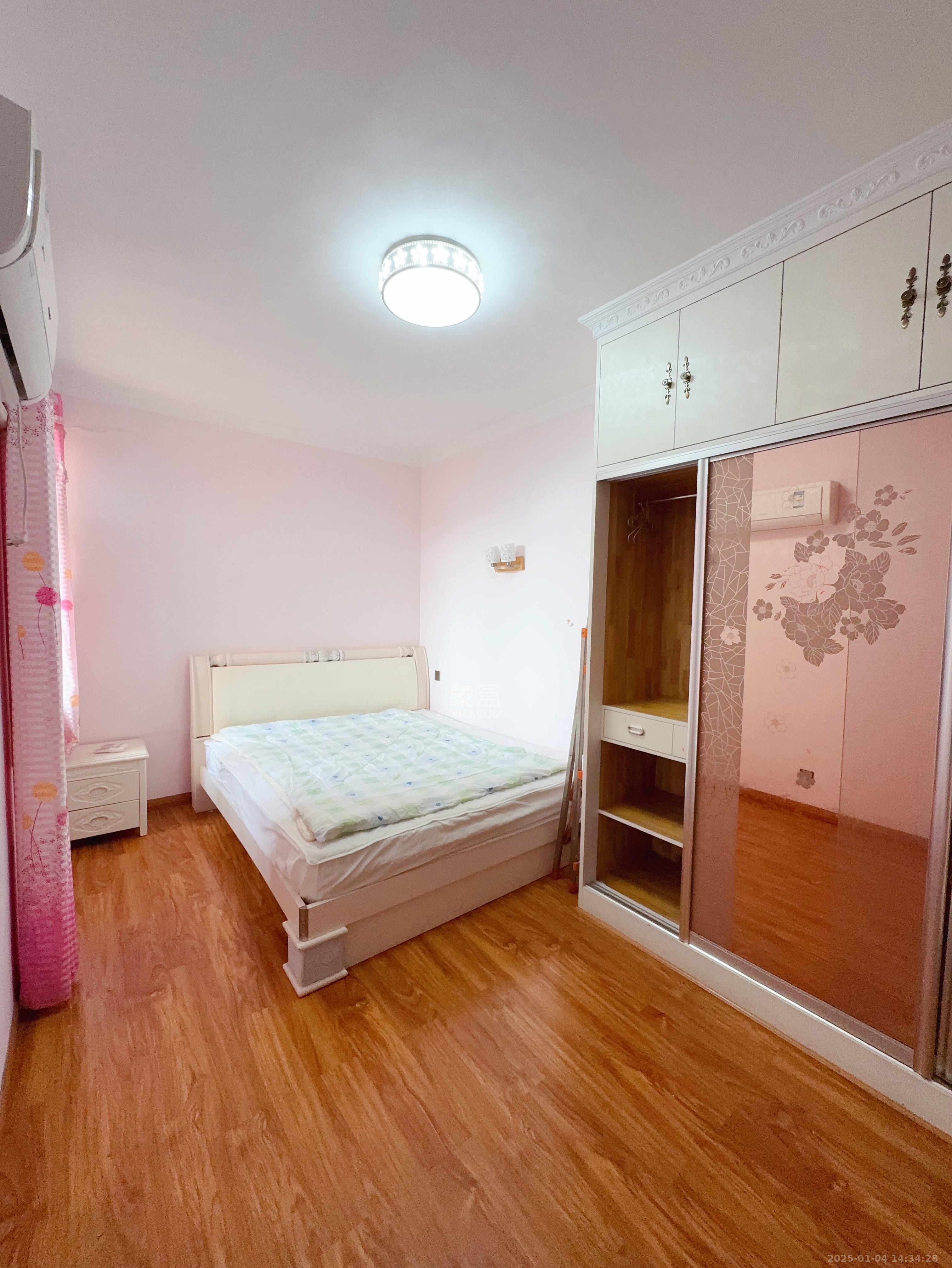 山水英伦  3室2厅2卫    2500.0元/月 山水英伦  3室2厅2卫    2500.0元/月室内图