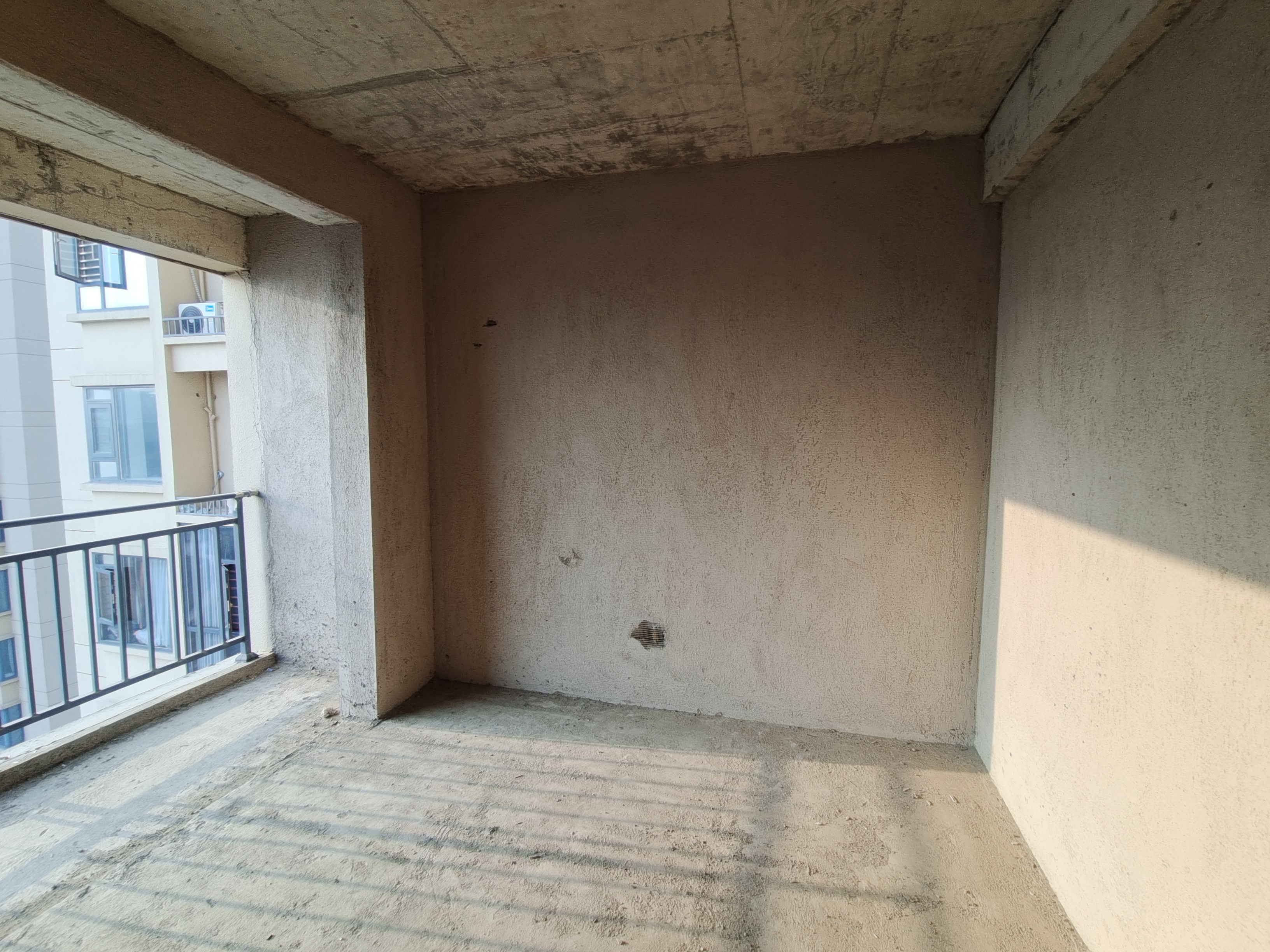 阳光时代 3室2厅2卫 63.8万 阳光时代 3室2厅2卫 63.8万客厅