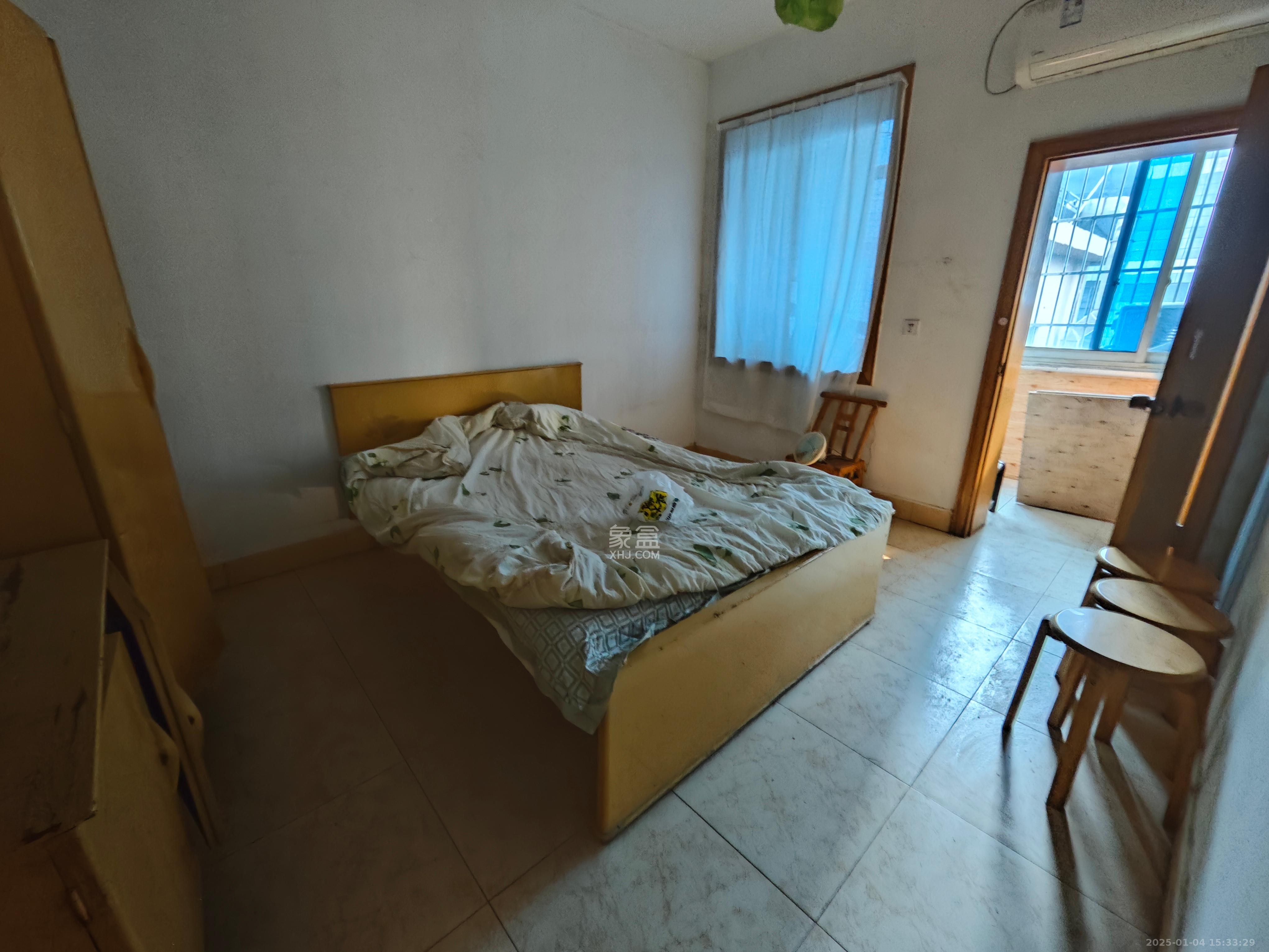 留芳岭社区 3室1厅1卫 2000.0元/月 留芳岭社区 3室1厅1卫 2000.0元/月室内图