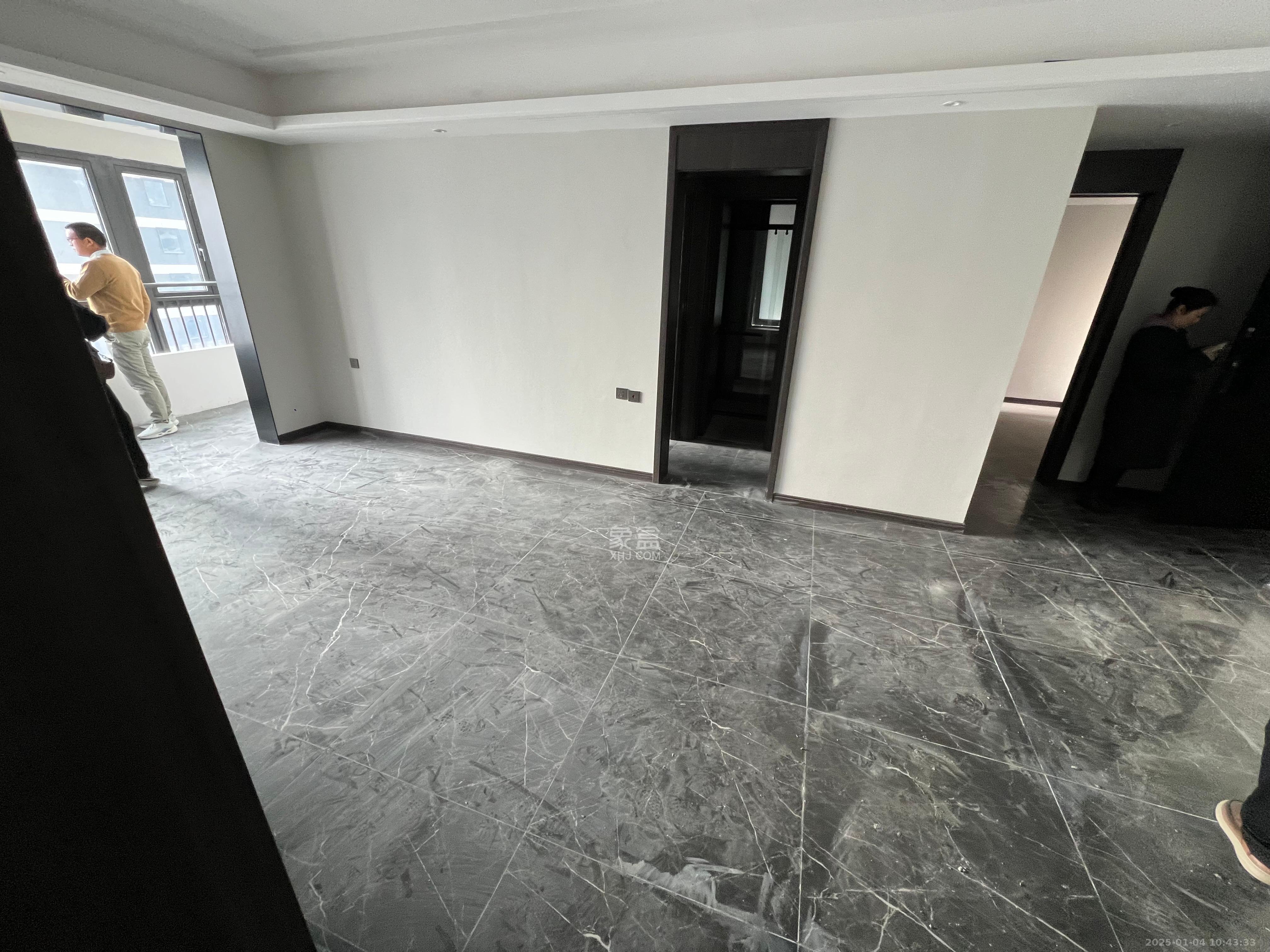 绿地麓云国际一期 3室2厅2卫 4500.0元/月 绿地麓云国际一期 3室2厅2卫 4500.0元/月室内图