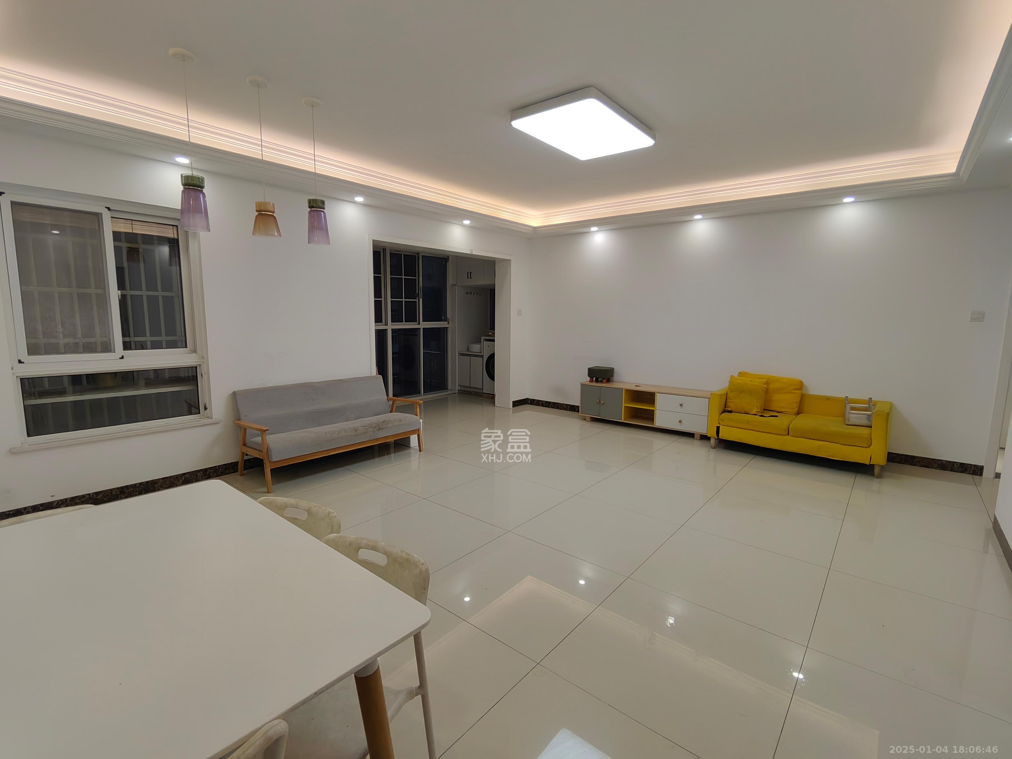 哈佛小镇(五矿哈佛小镇)  3室2厅1卫    1700.0元/月 哈佛小镇(五矿哈佛小镇)  3室2厅1卫    1700.0元/月