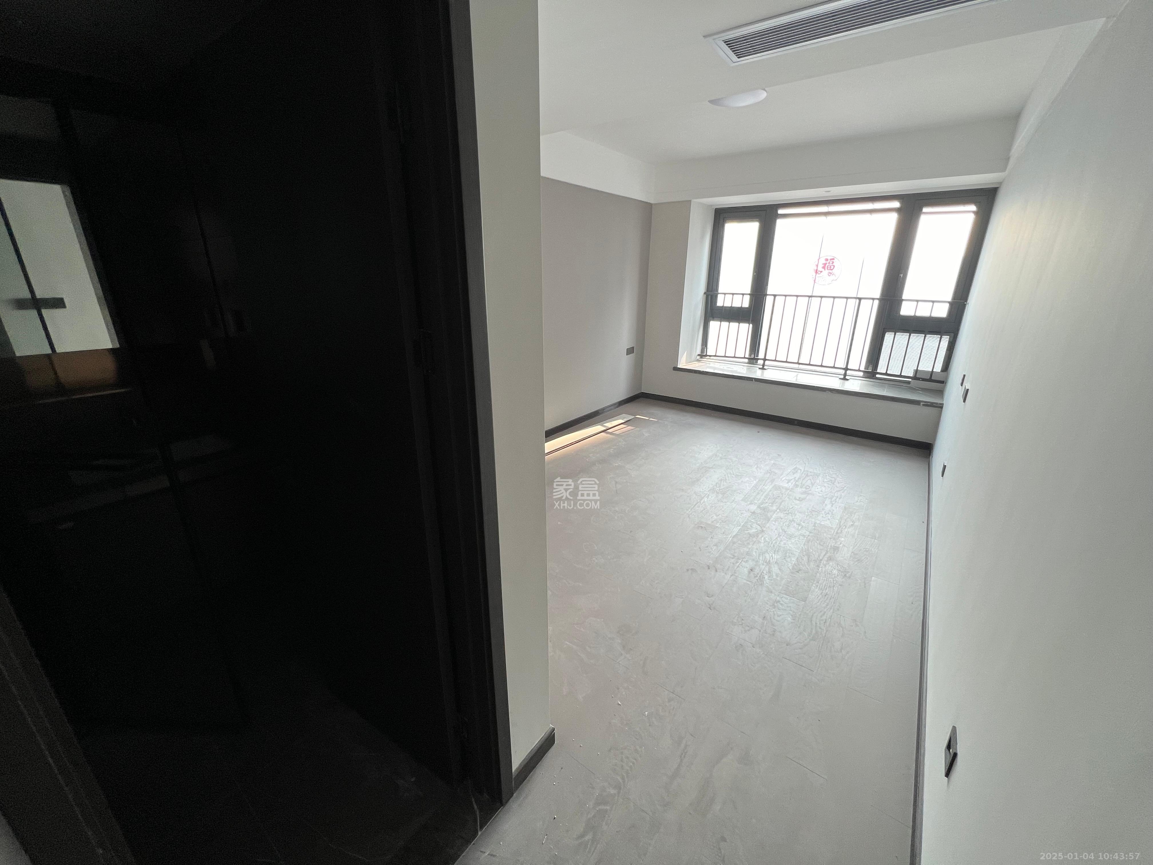 绿地麓云国际一期 3室2厅2卫 4500.0元/月 绿地麓云国际一期 3室2厅2卫 4500.0元/月室内图