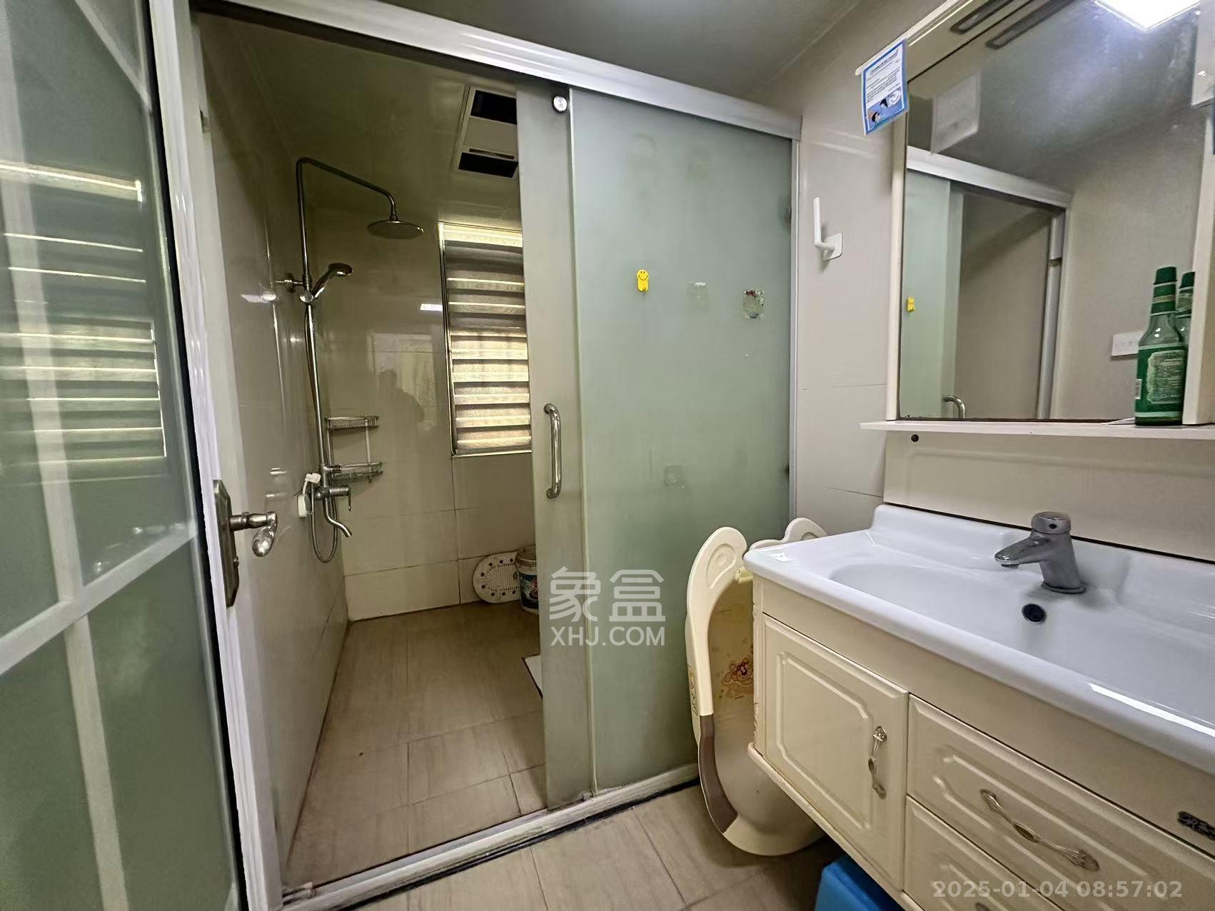 珠江东方明珠(新地东方明珠)三期 3室2厅1卫 1800.0元/月 珠江东方明珠(新地东方明珠)三期 3室2厅1卫 1800.0元/月室内图