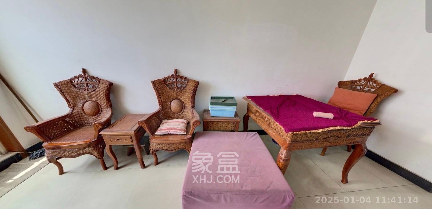 德馨园 3室2厅2卫 1400.0元/月 德馨园 3室2厅2卫 1400.0元/月室内图