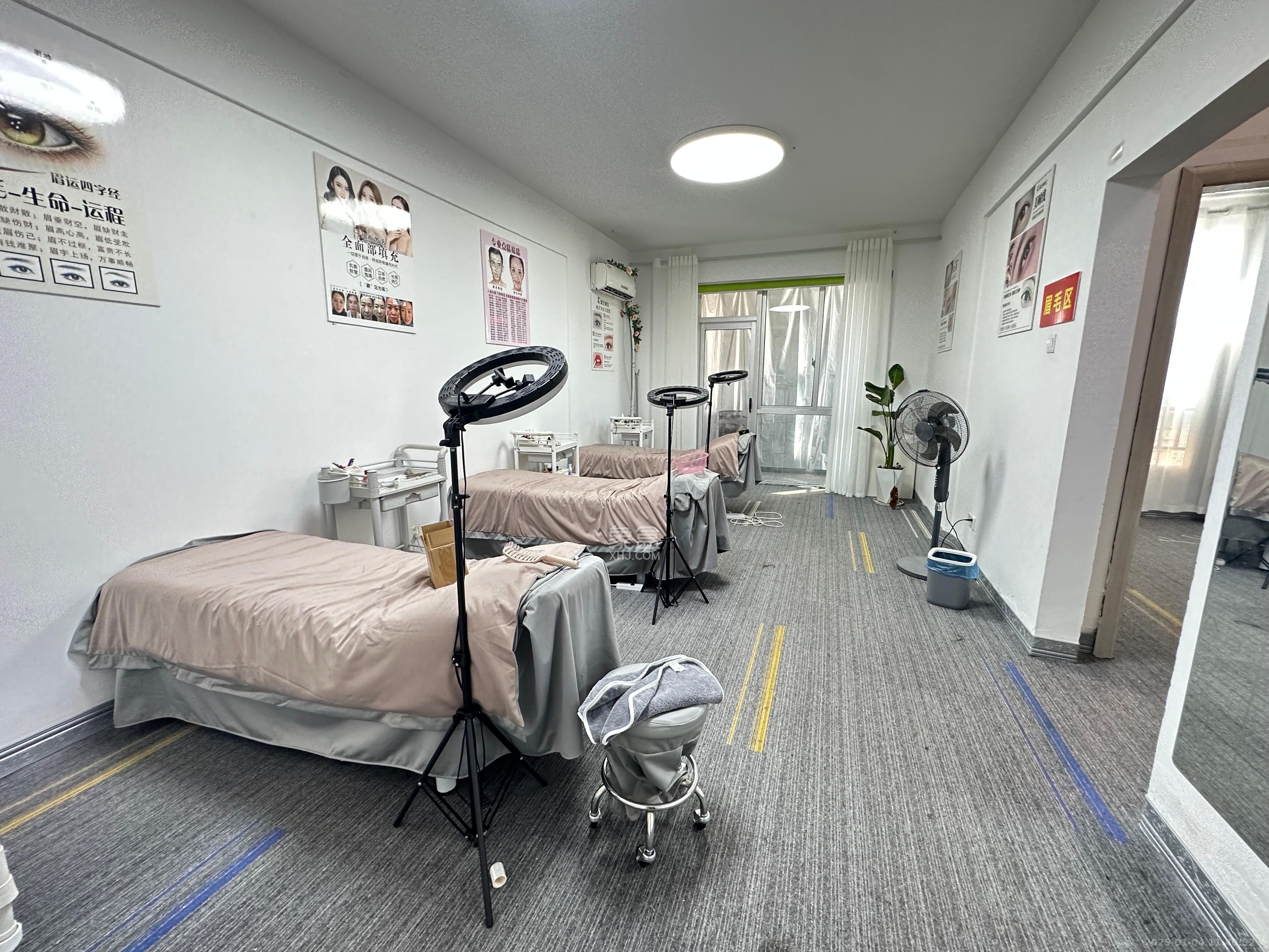 上河国际A座  2室2厅1卫   2800.00元/月室内图