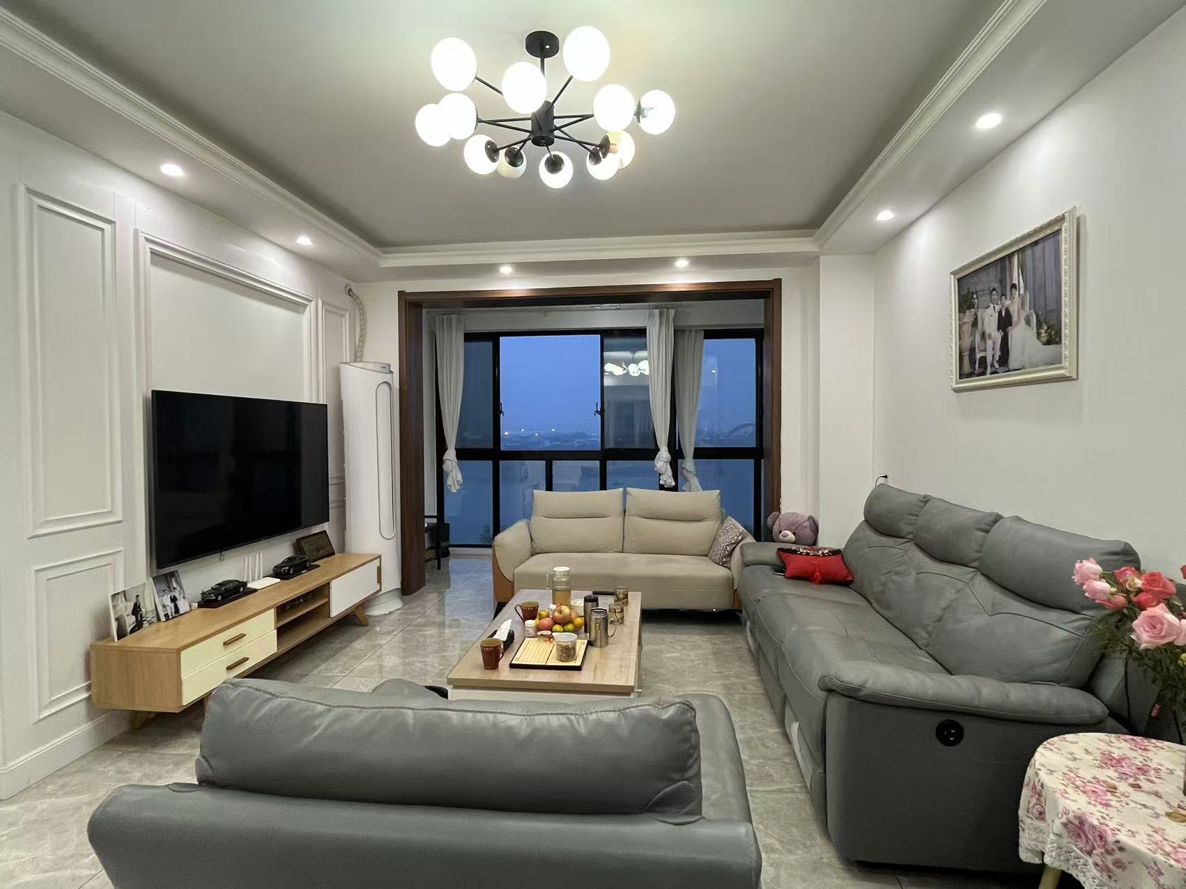 太一御江城  3室2厅2卫    85.8万 太一御江城  3室2厅2卫    85.8万客厅