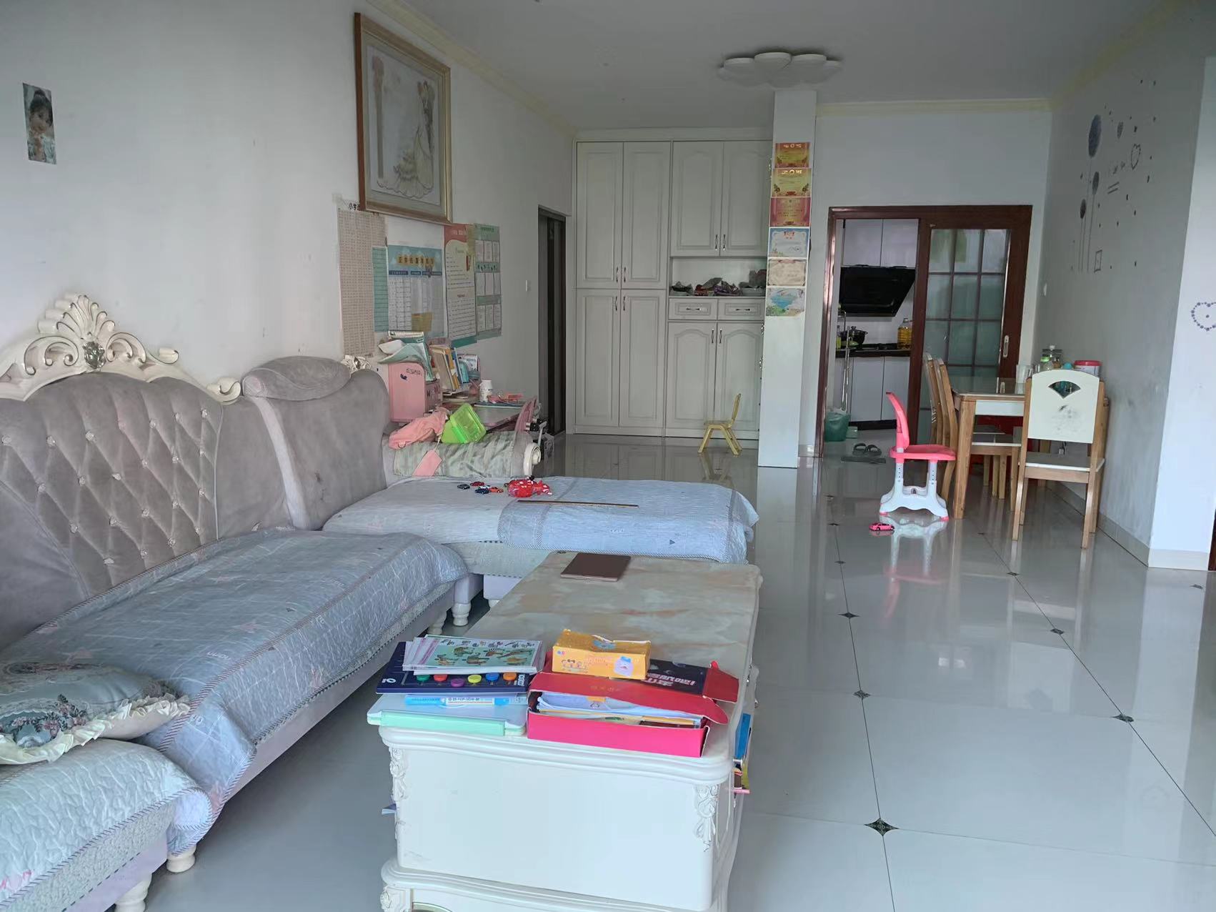 瀛寰名仕苑  2室2厅1卫    141.0万 瀛寰名仕苑  2室2厅1卫    141.0万室内图