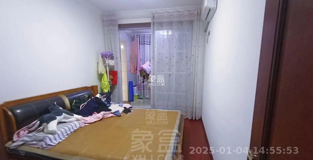 荷塘嘉苑 3室2厅2卫 1600.0元/月 荷塘嘉苑 3室2厅2卫 1600.0元/月室内图