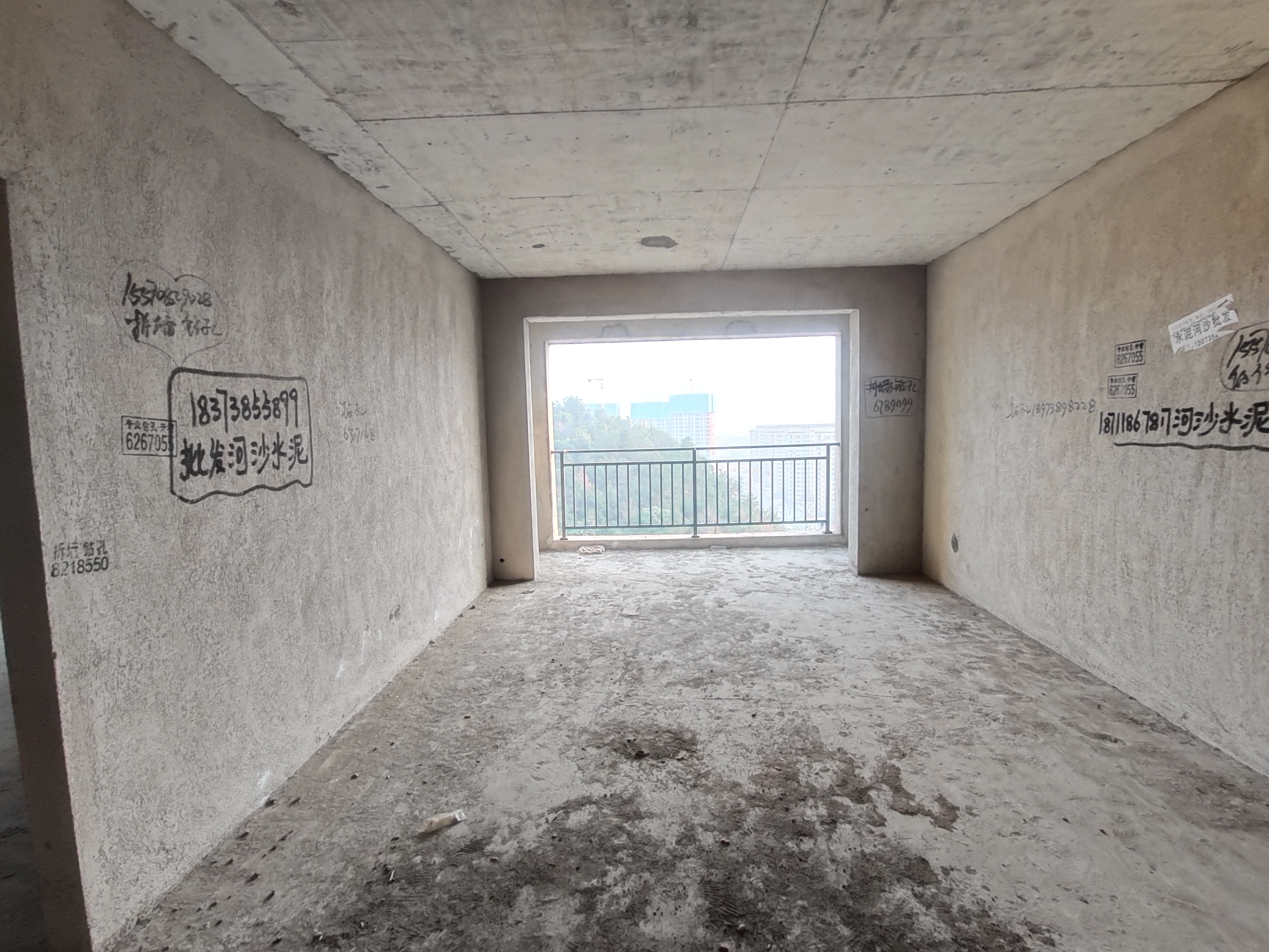 阳光时代 3室2厅2卫 63.8万 阳光时代 3室2厅2卫 63.8万客厅