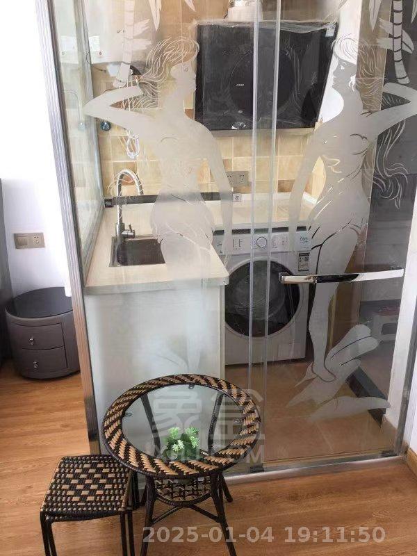 文艺复兴(未来城)  1室1厅1卫    1000.0元/月 文艺复兴(未来城)  1室1厅1卫    1000.0元/月室内图