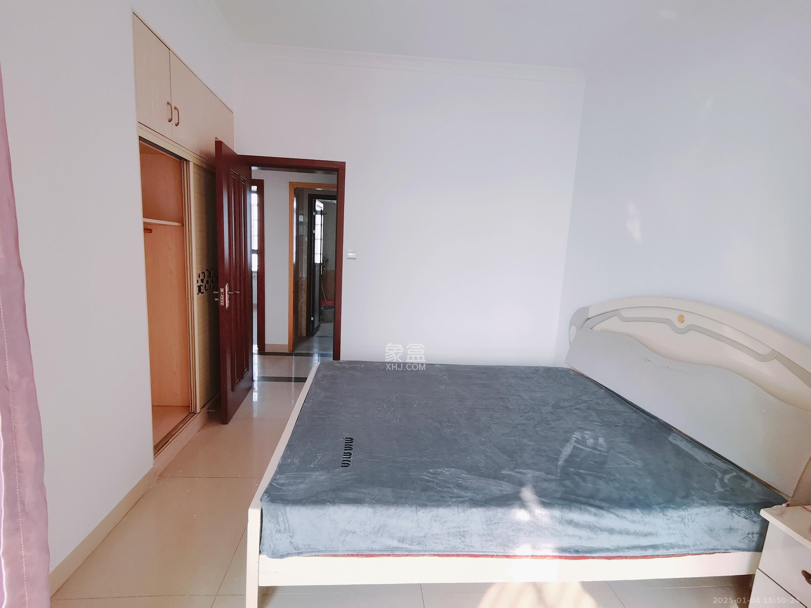 金牛小区  3室2厅1卫    2200.0元/月 金牛小区  3室2厅1卫    2200.0元/月室内图