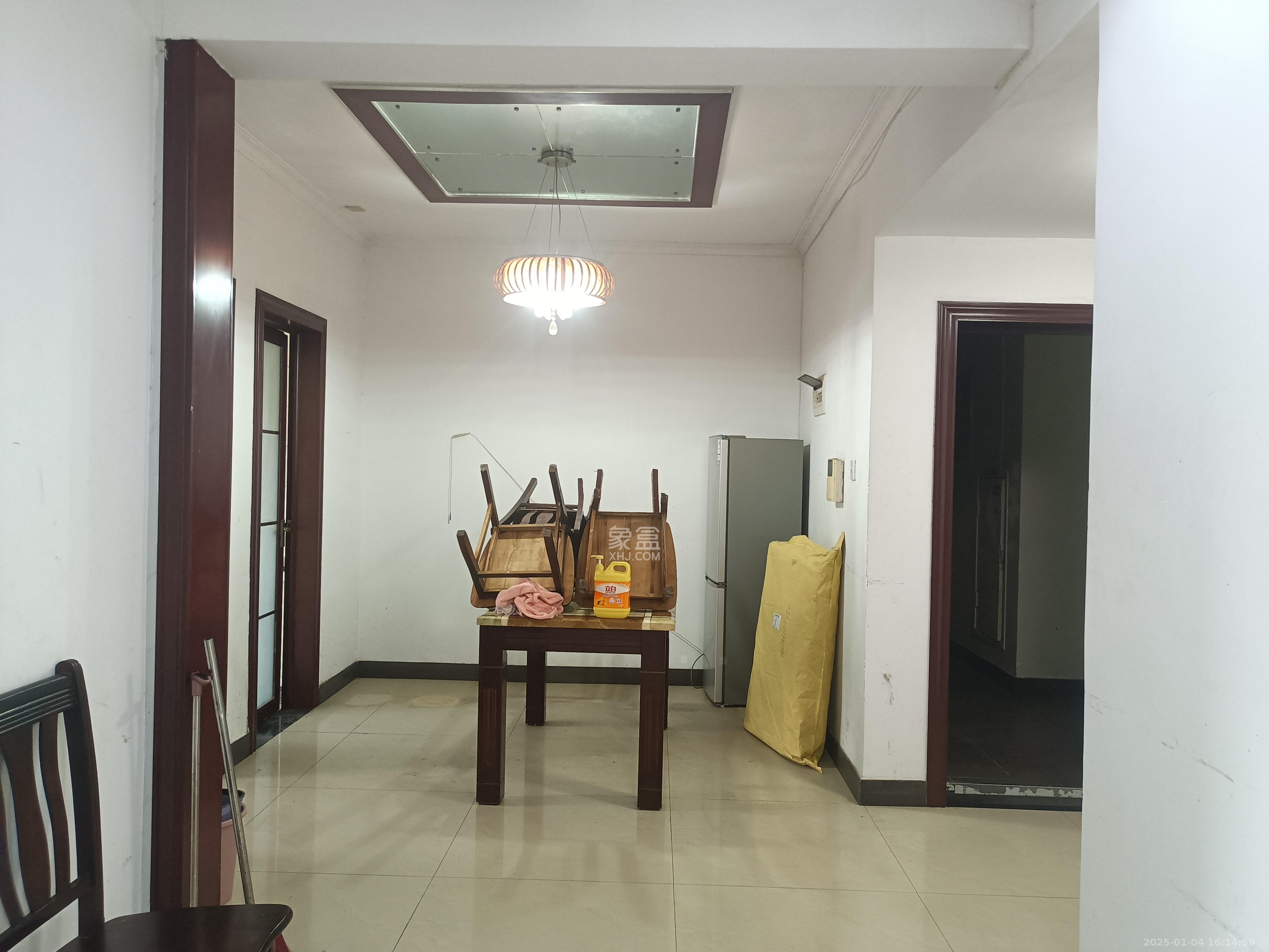 香樟雅郡 5室1厅2卫 3500.0元/月 香樟雅郡 5室1厅2卫 3500.0元/月室内图