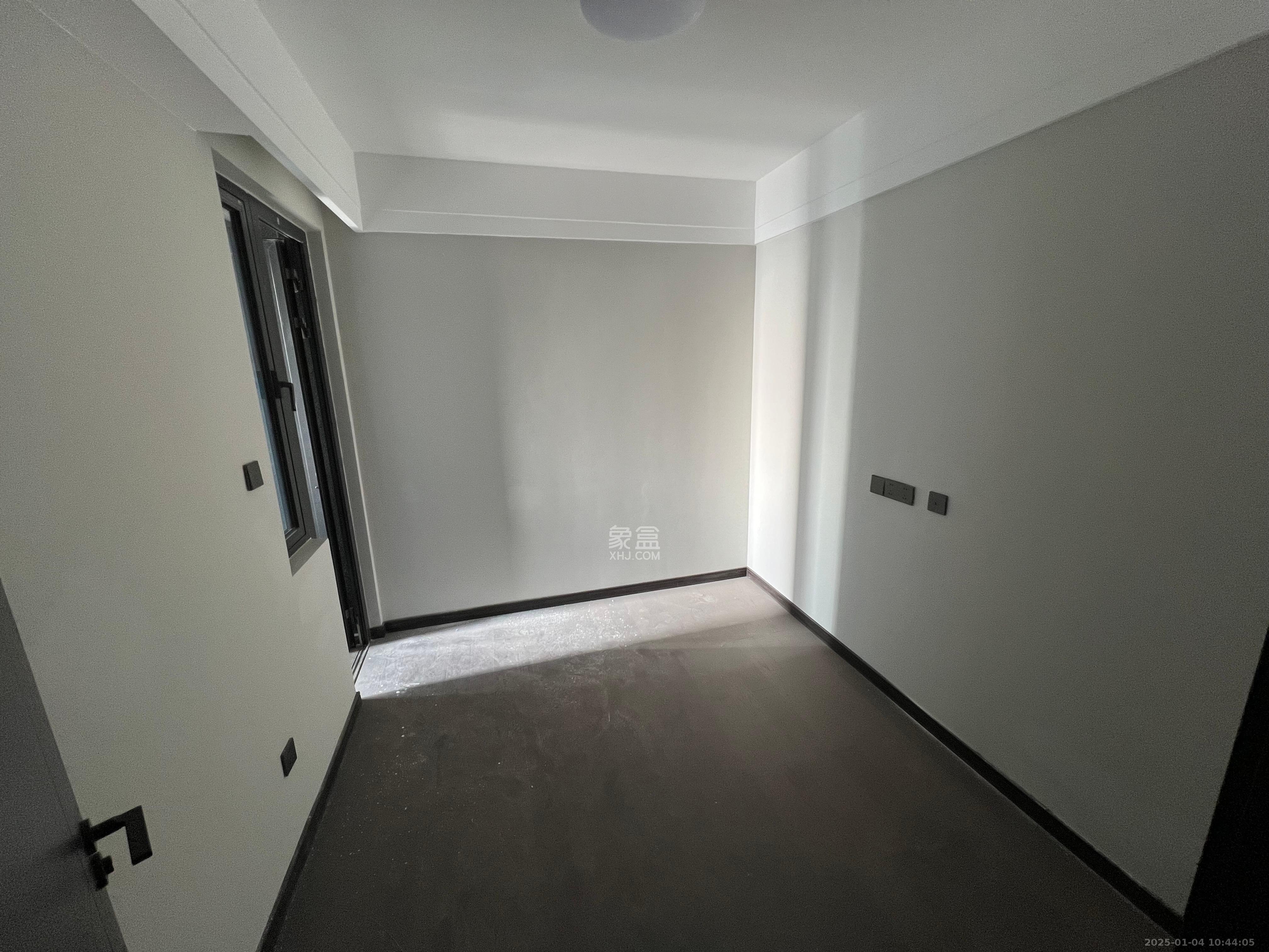 绿地麓云国际一期 3室2厅2卫 4500.0元/月 绿地麓云国际一期 3室2厅2卫 4500.0元/月室内图