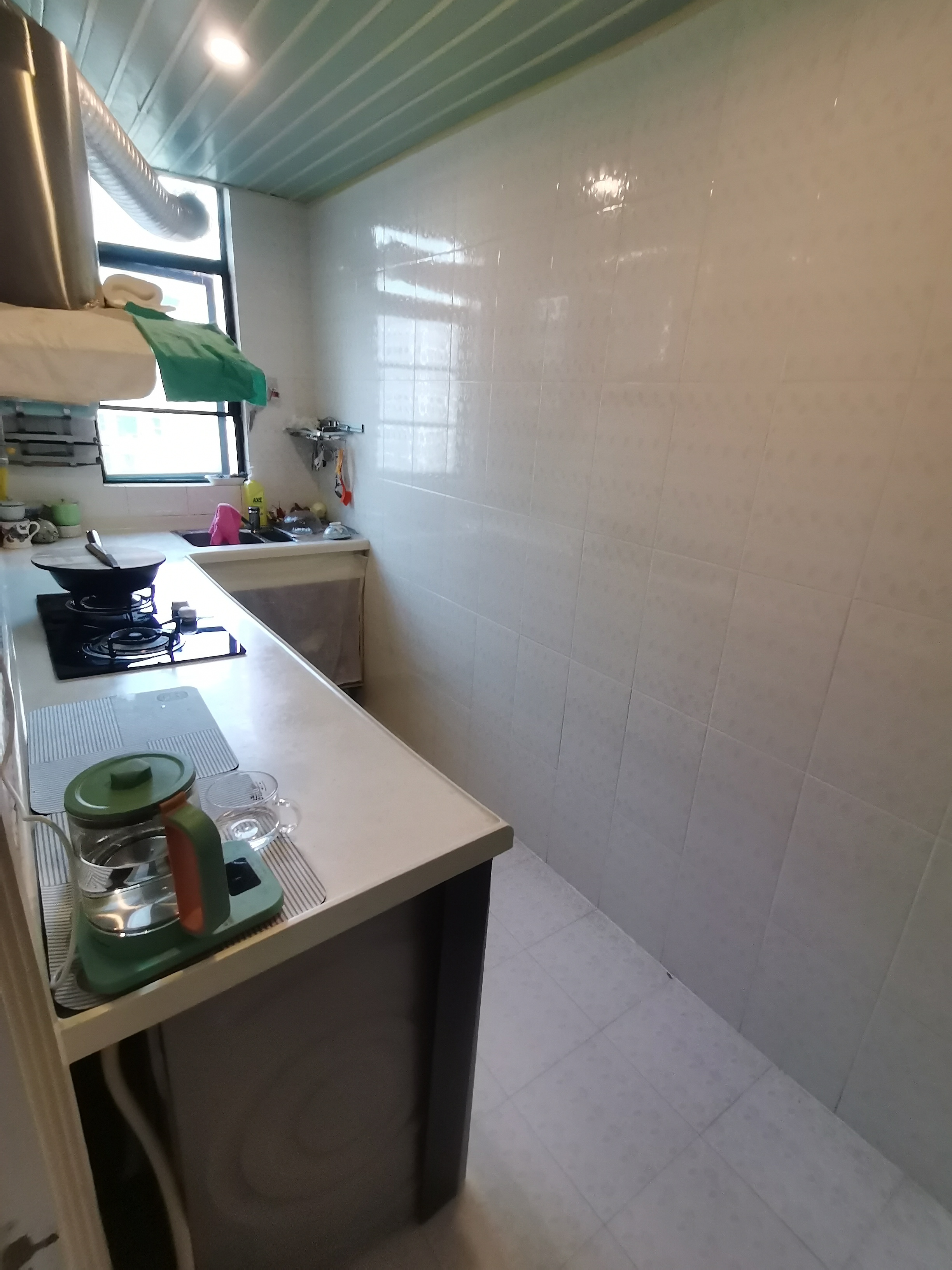 亚洲豪苑北区 2室2厅1卫 125.0万 亚洲豪苑北区 2室2厅1卫 125.0万客厅