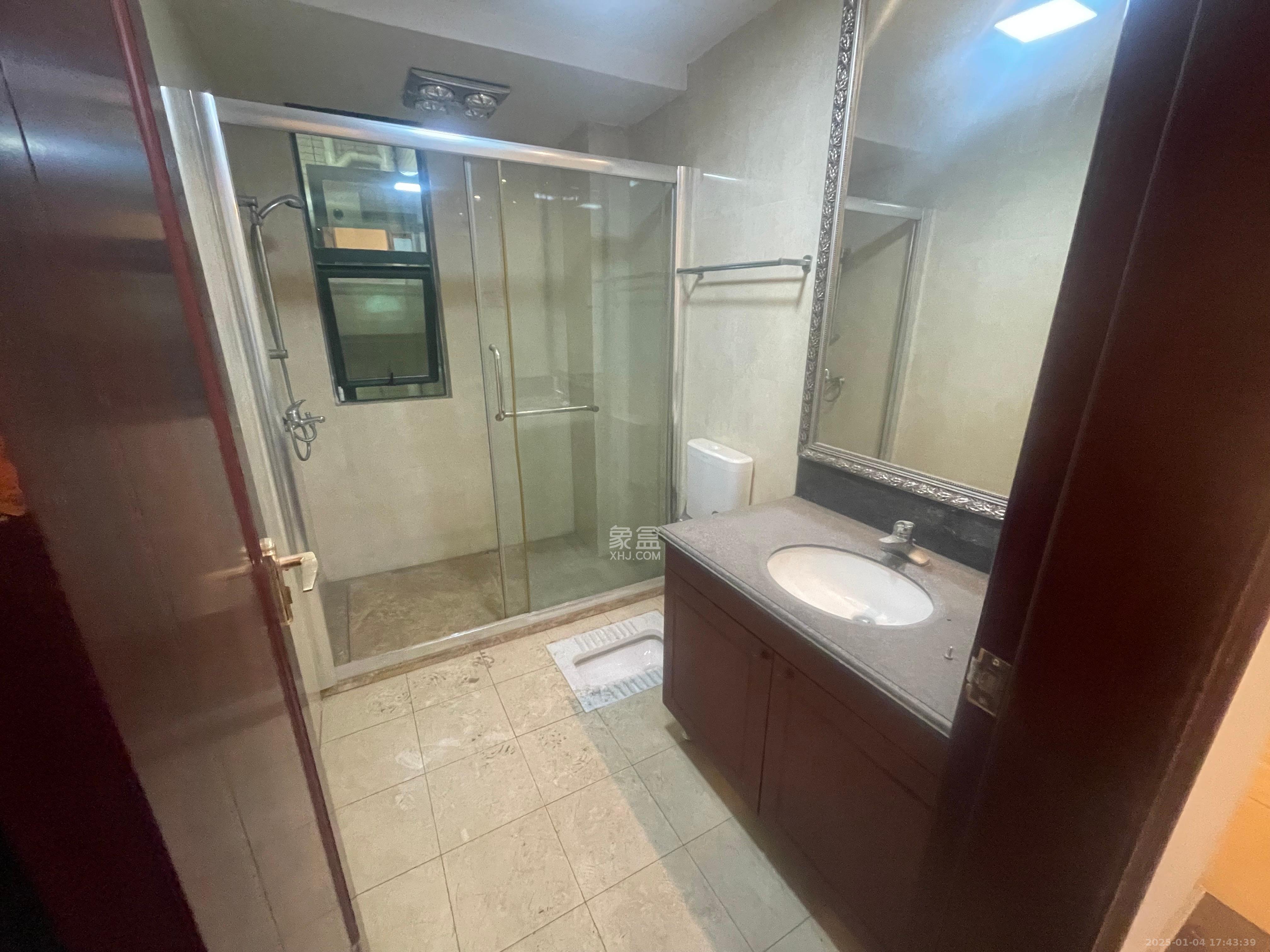 富基世纪公园 3室2厅2卫 1600.0元/月 富基世纪公园 3室2厅2卫 1600.0元/月室内图