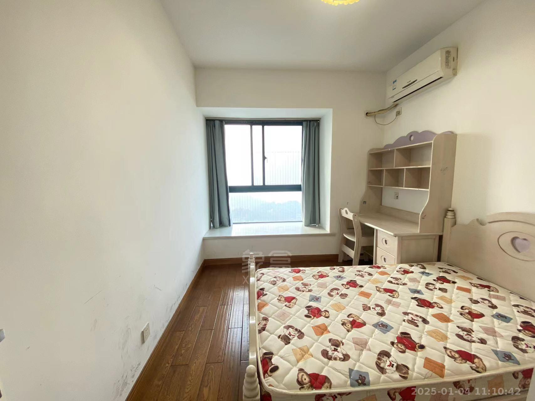 经世皇城  3室2厅1卫    2000.0元/月 经世皇城  3室2厅1卫    2000.0元/月室内图