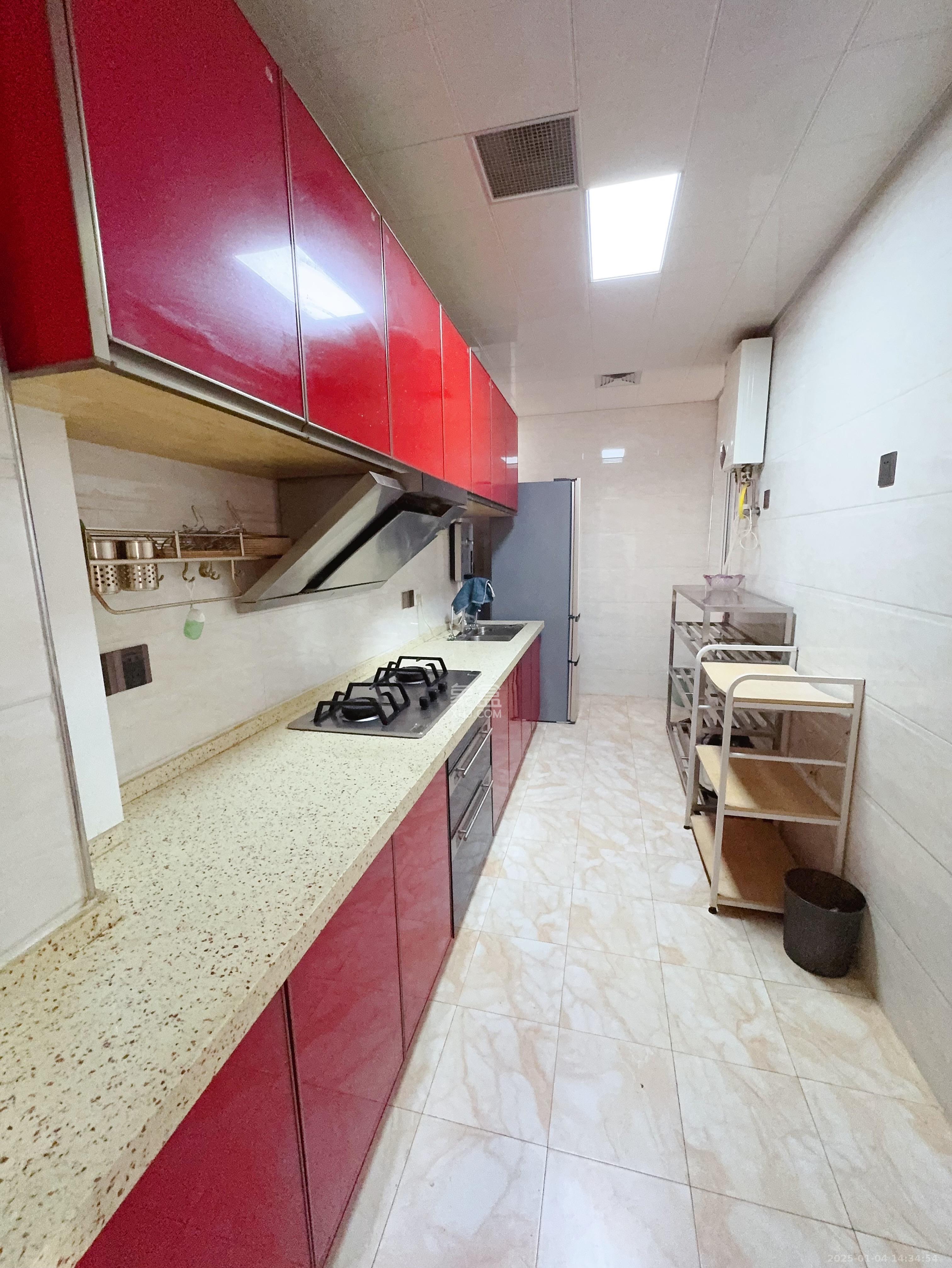 山水英伦  3室2厅2卫    2500.0元/月 山水英伦  3室2厅2卫    2500.0元/月室内图