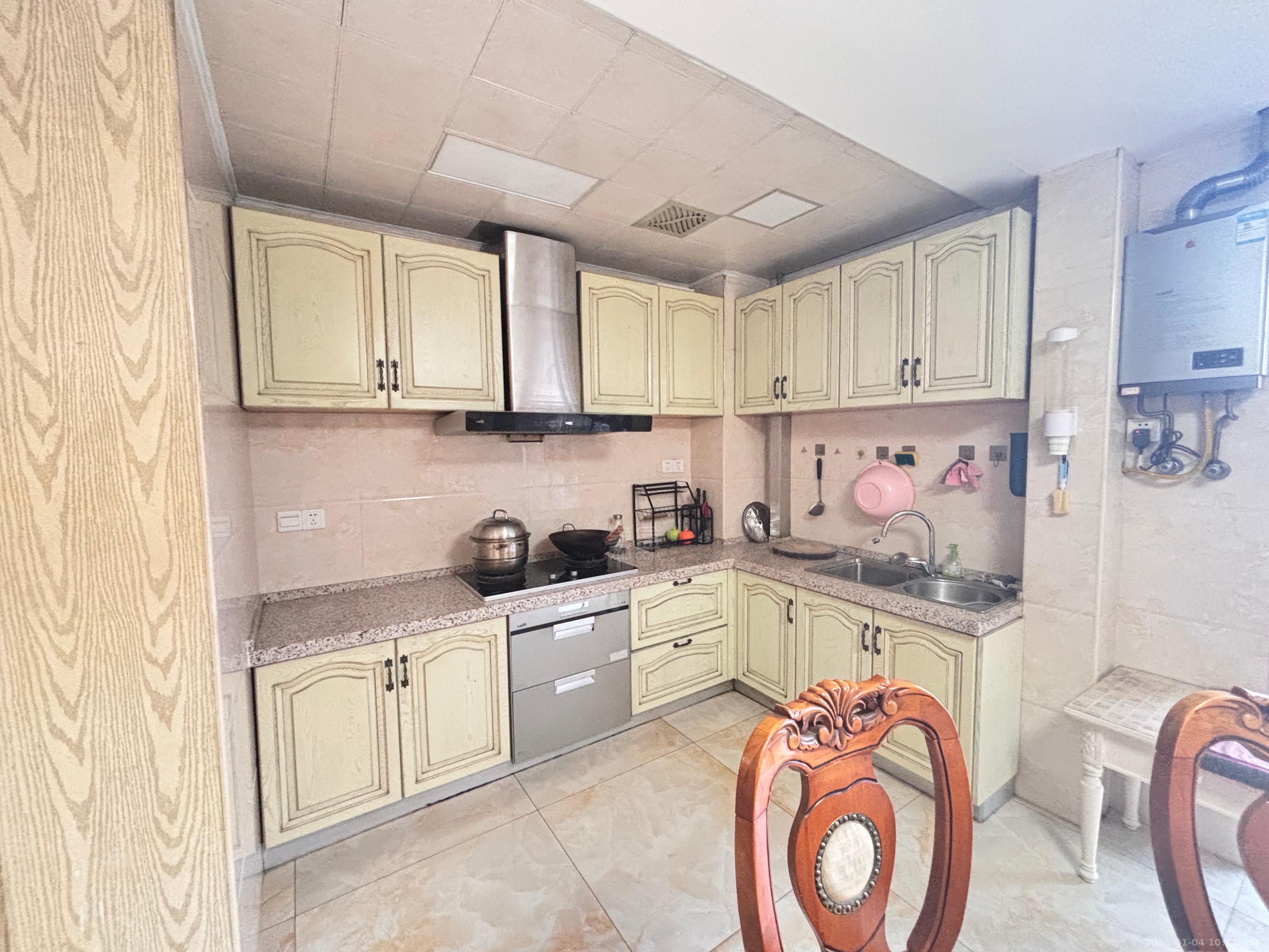 百江花园 2室2厅1卫 1500.0元/月 百江花园 2室2厅1卫 1500.0元/月室内图