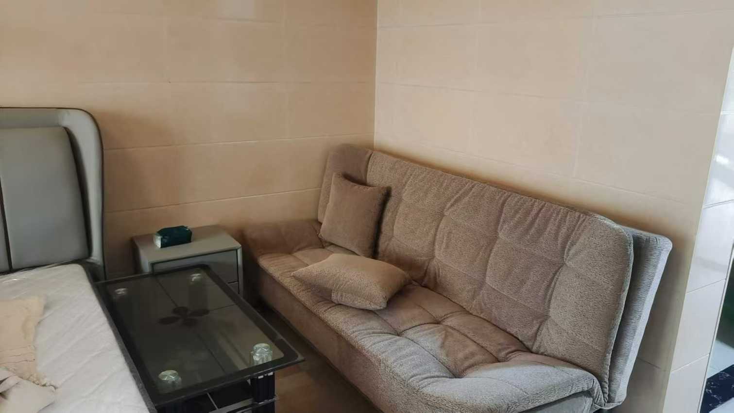 康城上品  1室1厅1卫   1000.00元/月室内图