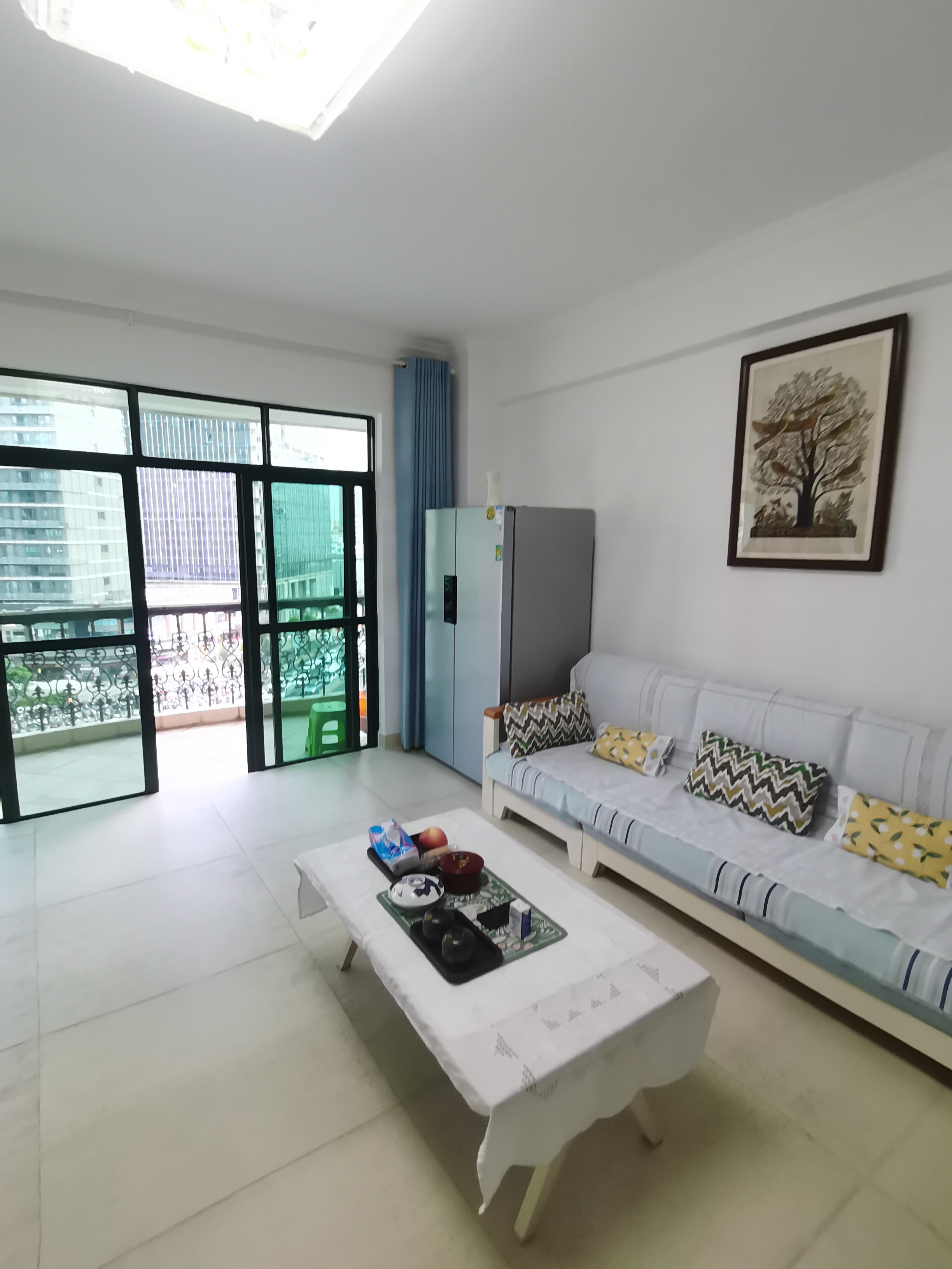 亚洲豪苑北区 2室2厅1卫 125.0万 亚洲豪苑北区 2室2厅1卫 125.0万客厅