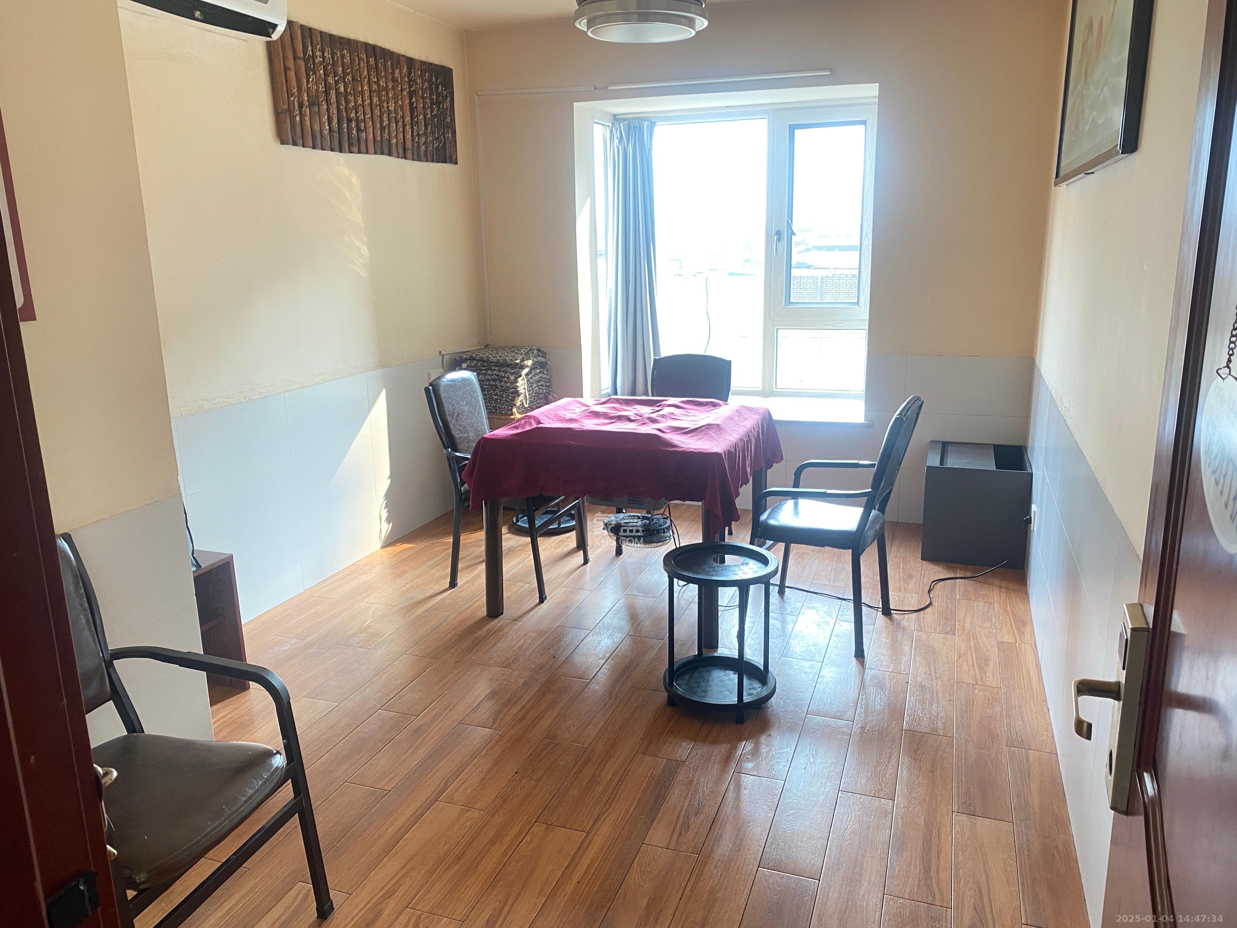 谷山乐园三期  3室2厅1卫    3000.0元/月 谷山乐园三期  3室2厅1卫    3000.0元/月室内图