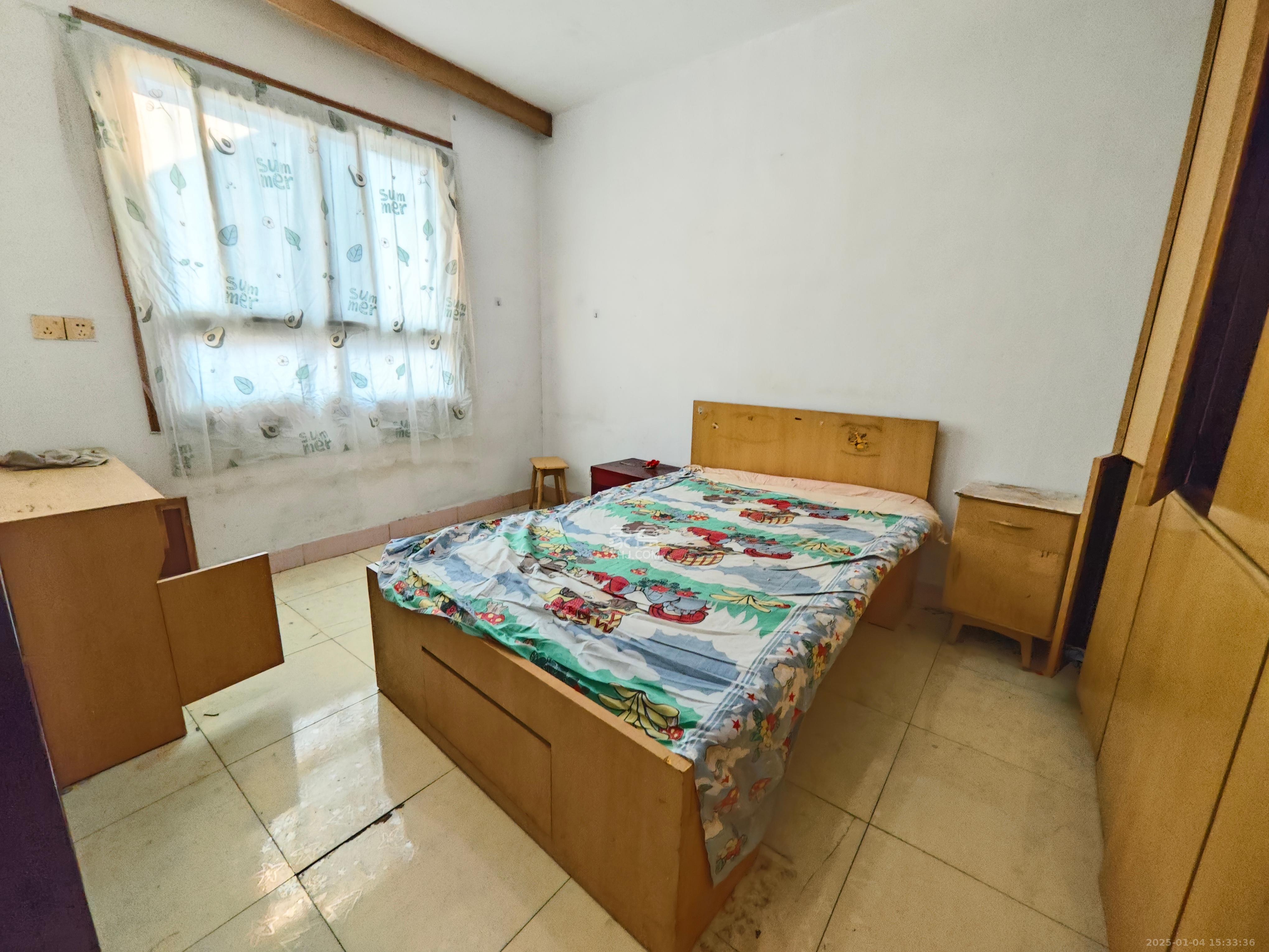 留芳岭社区 3室1厅1卫 2000.0元/月 留芳岭社区 3室1厅1卫 2000.0元/月室内图