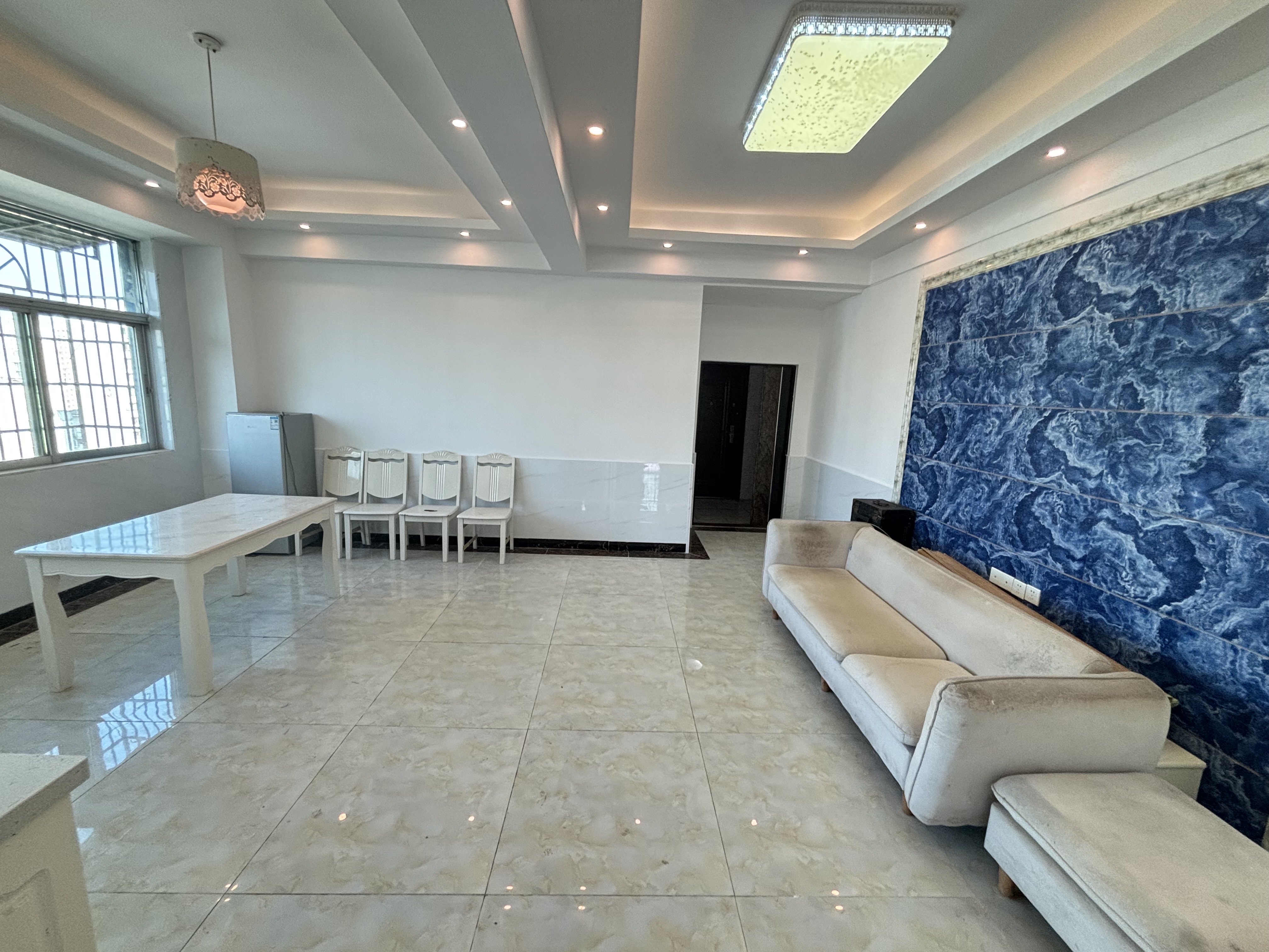 金银广场 3室2厅1卫 106.0万 金银广场 3室2厅1卫 106.0万室内图