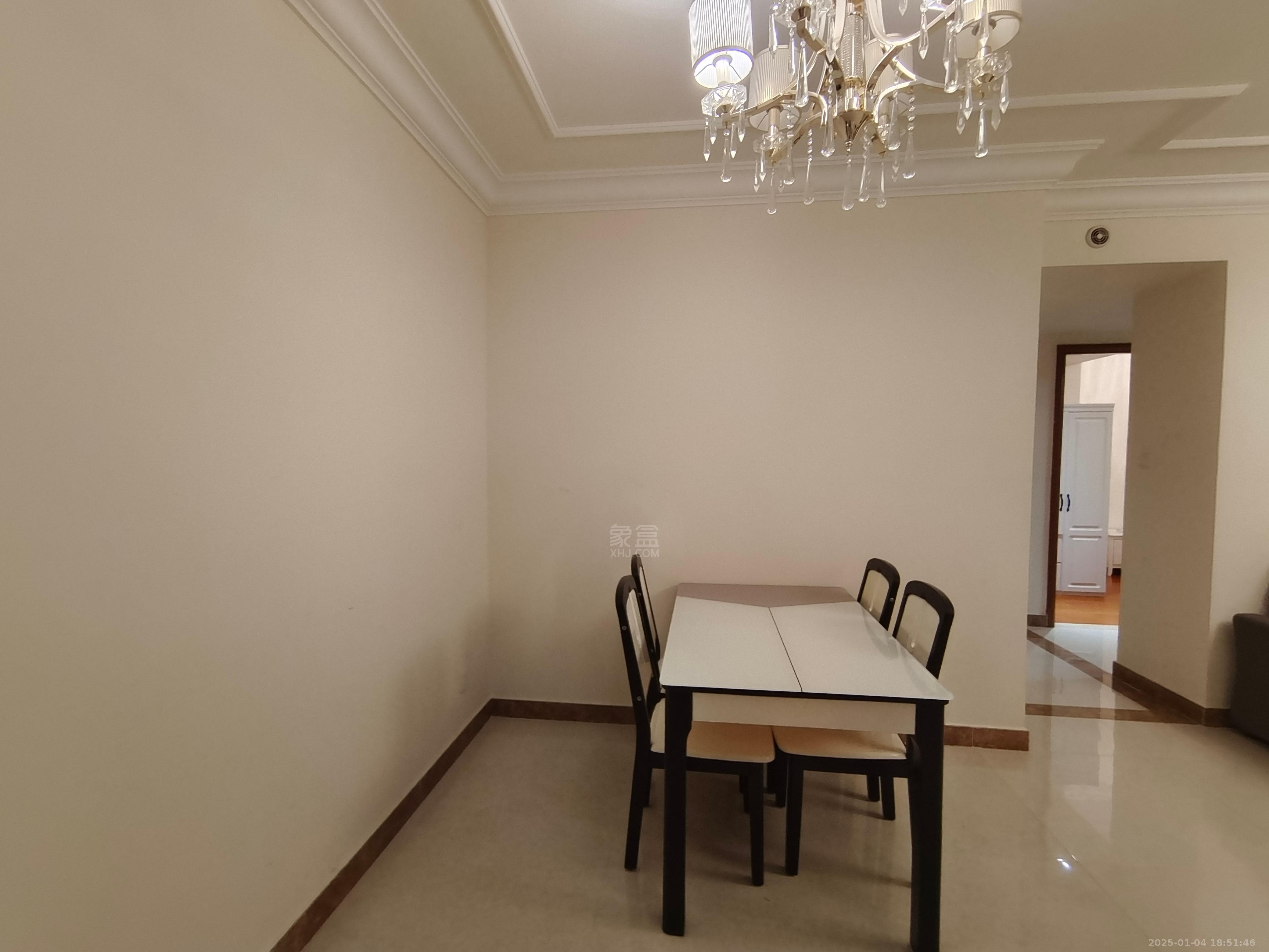 恒大华府 3室2厅1卫 2000.0元/月 恒大华府 3室2厅1卫 2000.0元/月室内图