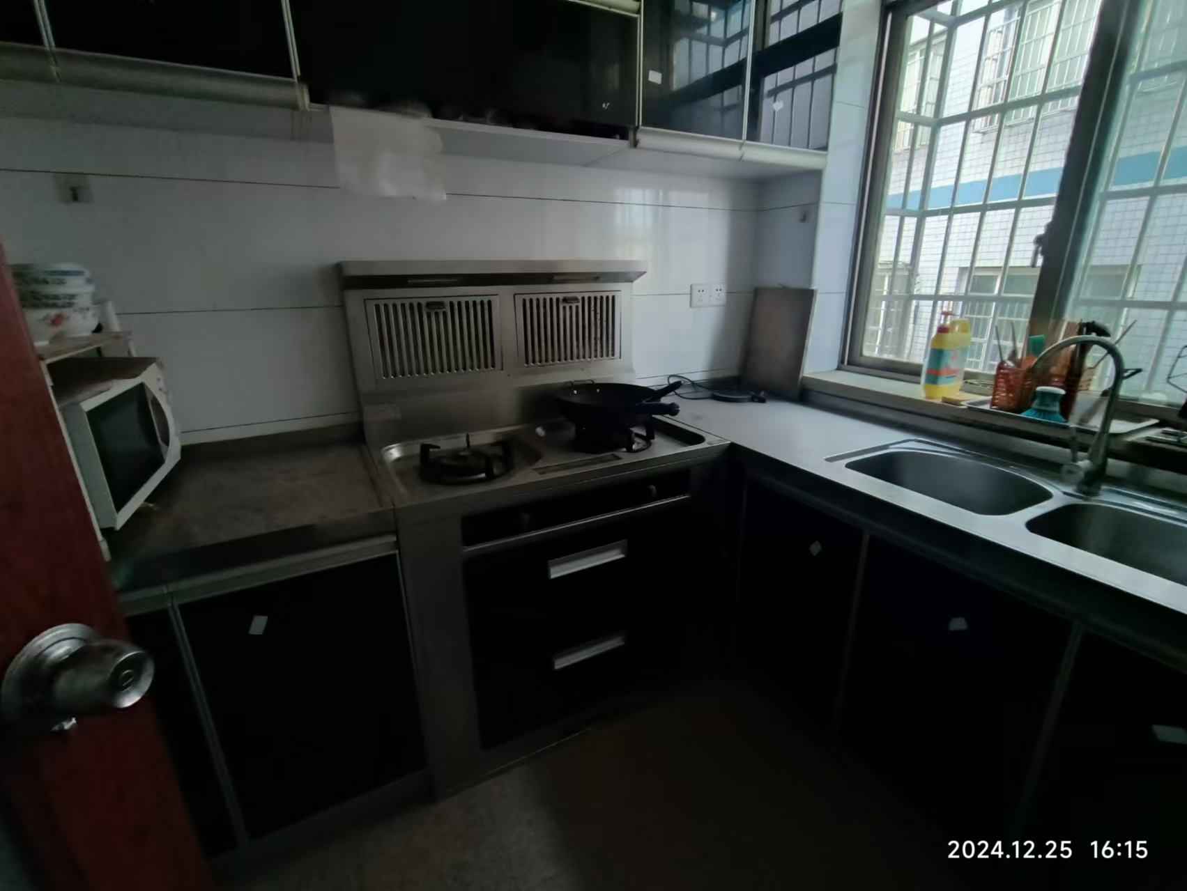 赫山区青年路茂林社区 3室2厅1卫 1500.0元/月 赫山区青年路茂林社区 3室2厅1卫 1500.0元/月室内图