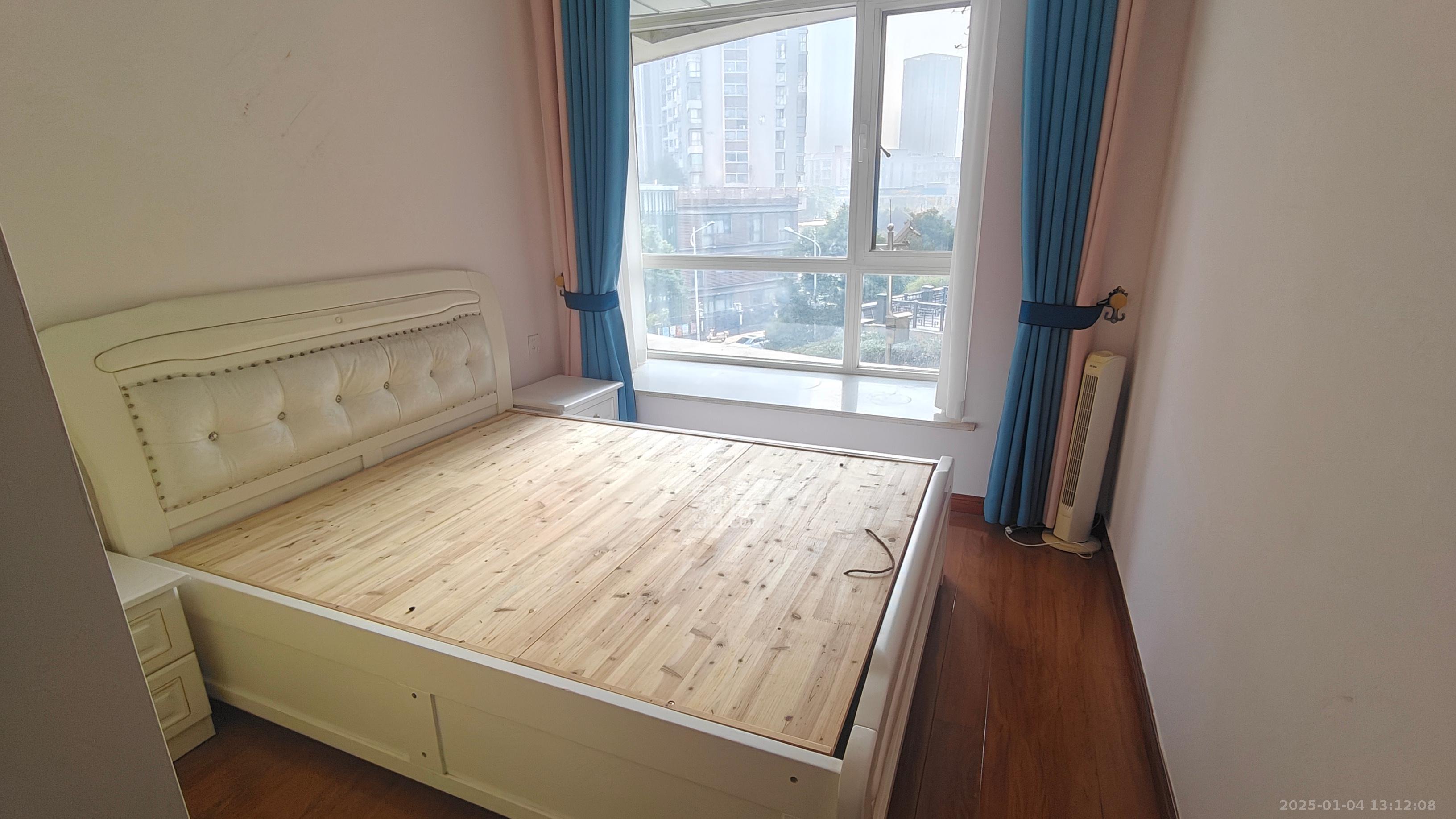 北辰三角洲D3区  3室2厅1卫   3500.00元/月室内图