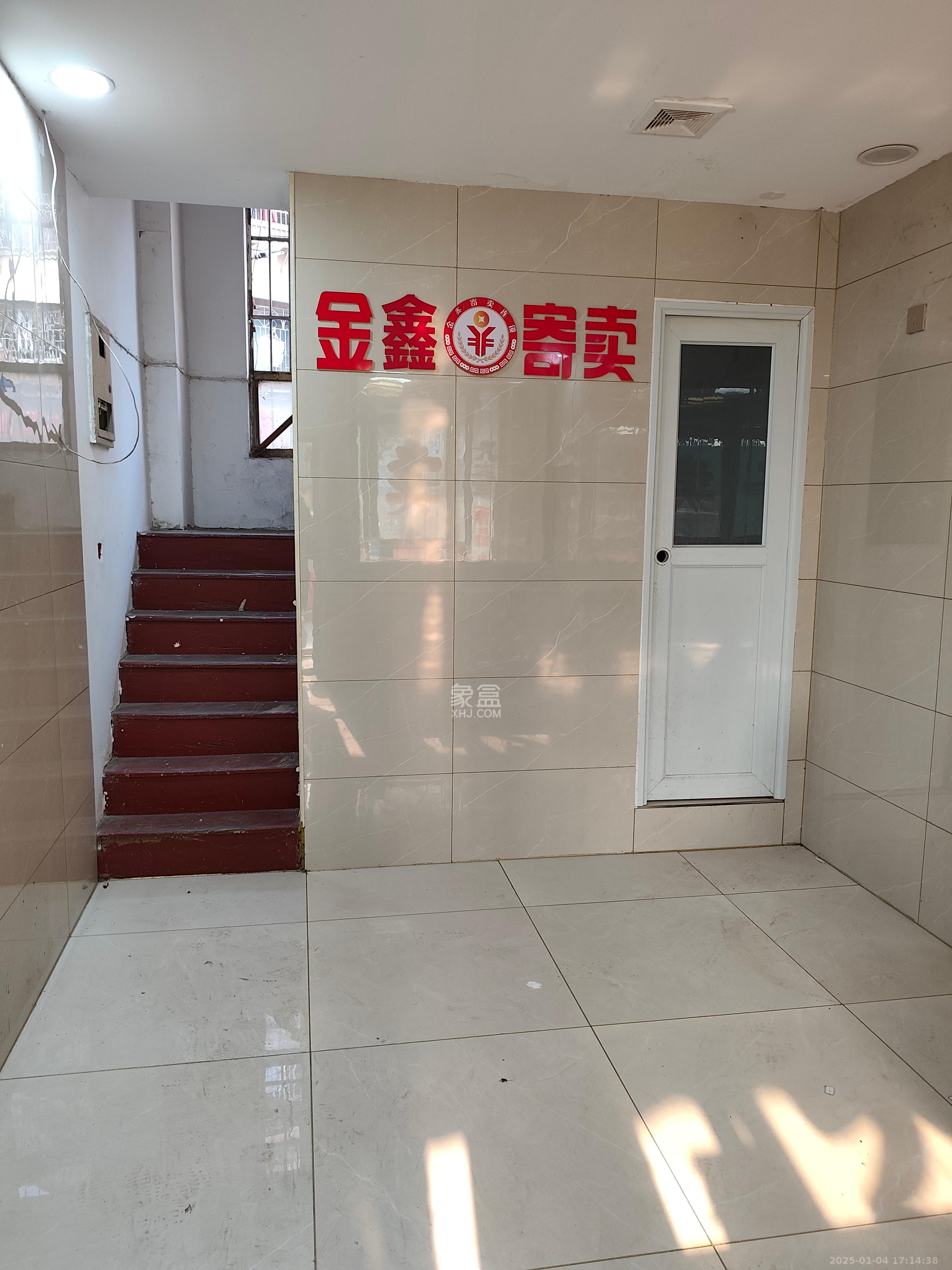南大桥安居城（百姓市场）   27.16㎡     4500.00元/月