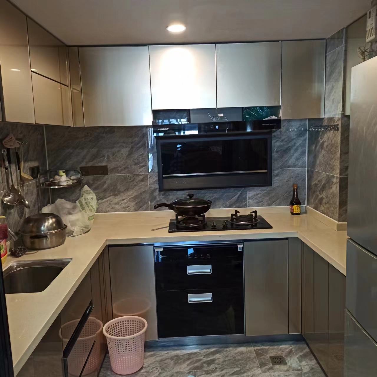 宇建国贸城 3室2厅1卫 192.0万 宇建国贸城 3室2厅1卫 192.0万室内图