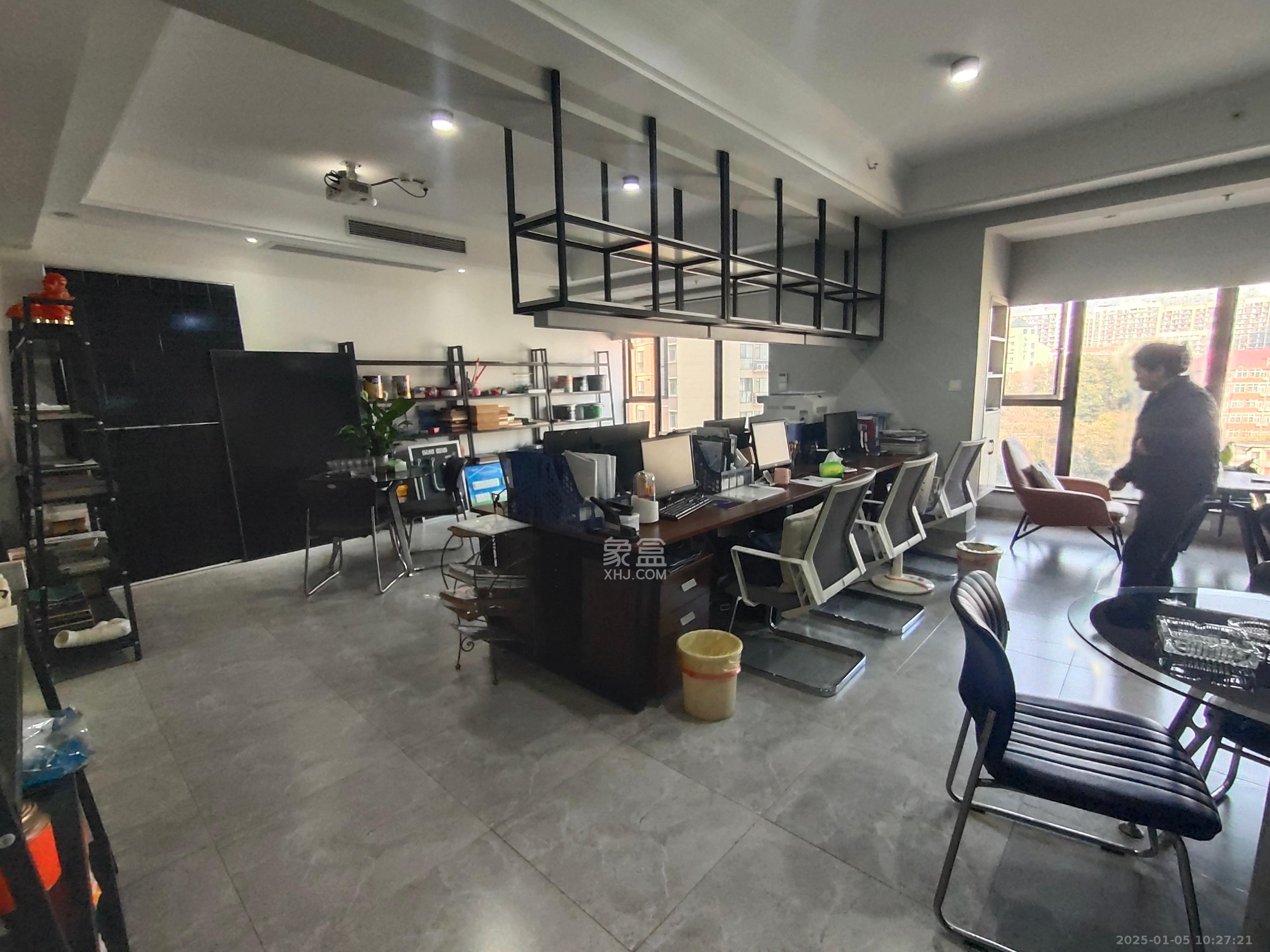 高升时代广场(冠铭商务中心)  1室1厅1卫    4000.0元/月 高升时代广场(冠铭商务中心)  1室1厅1卫    4000.0元/月室内图