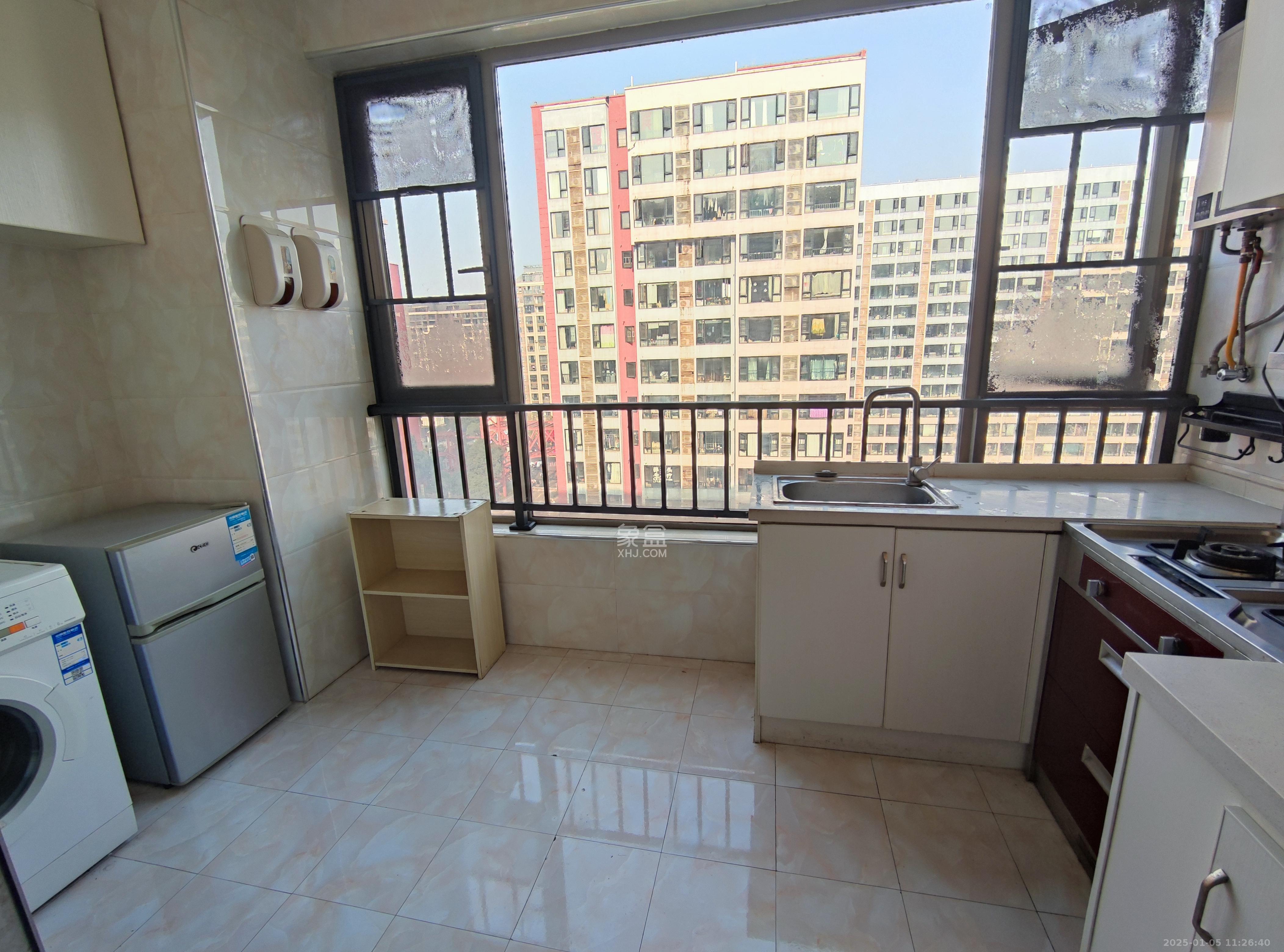 怡海星城 1室1厅1卫 1180.0元/月 怡海星城 1室1厅1卫 1180.0元/月室内图