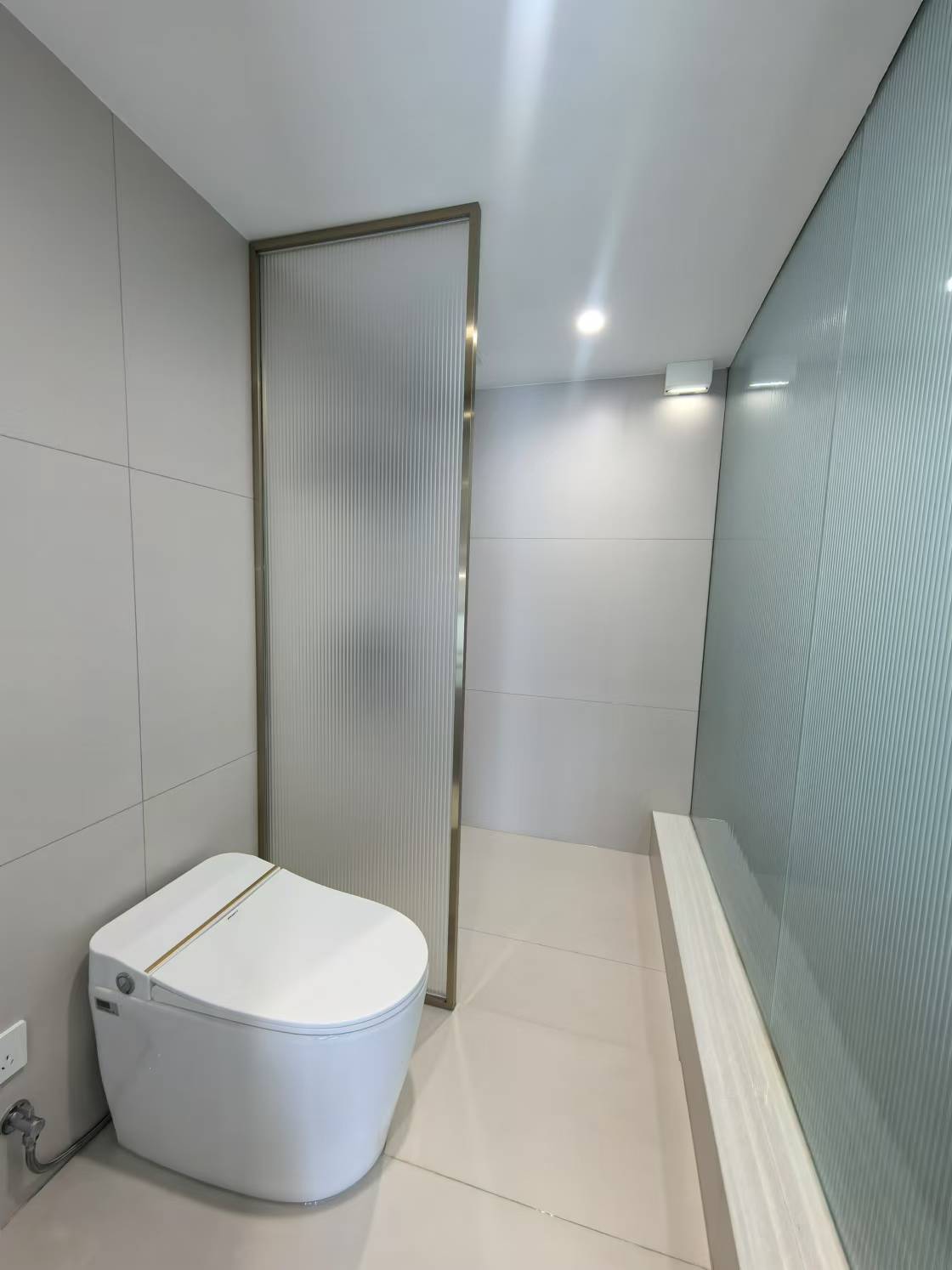 南光中心 1室1厅2卫 5000.0元/月 南光中心 1室1厅2卫 5000.0元/月室内图