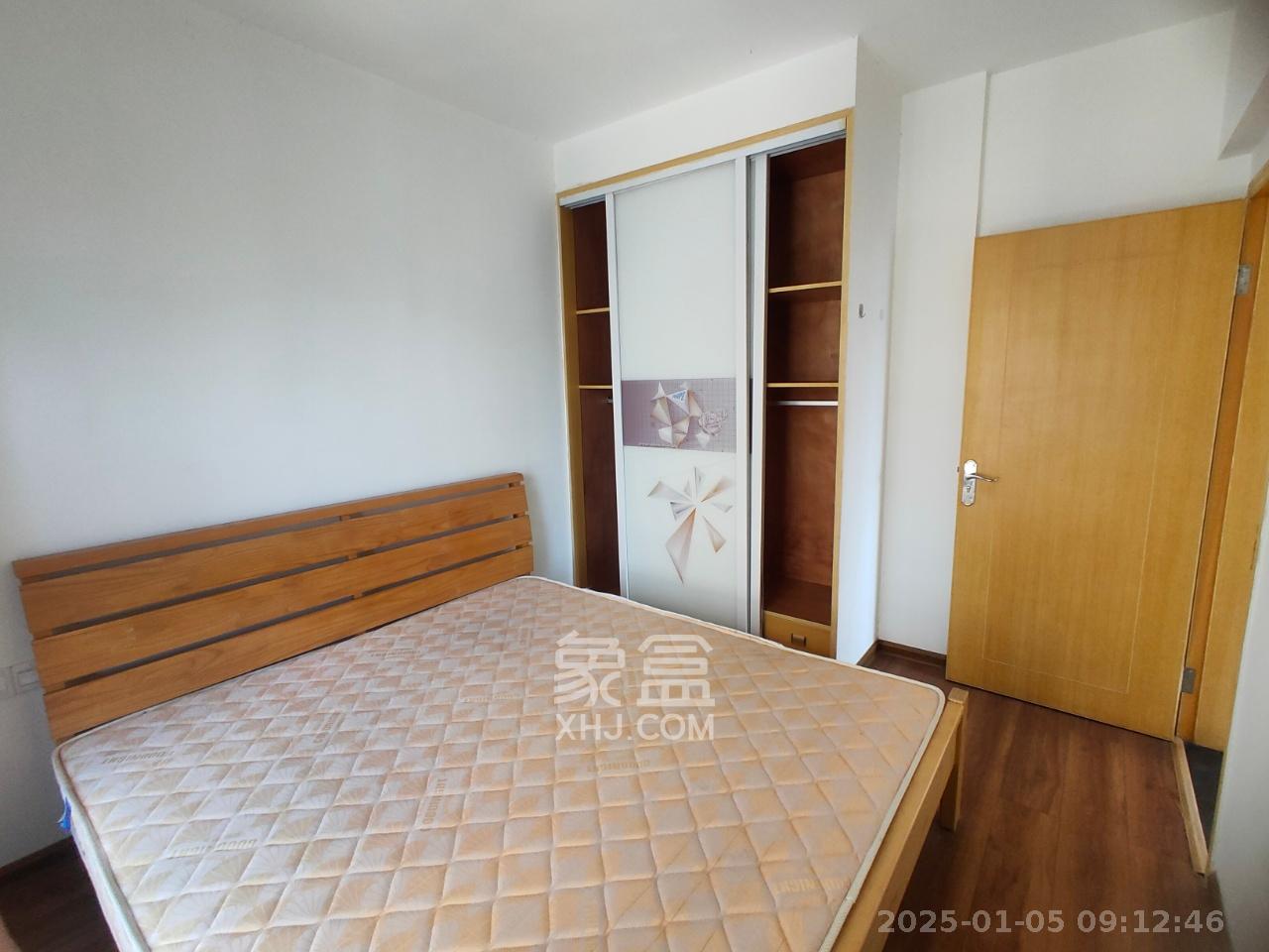 紫鑫御湖湾 3室2厅2卫 1800.0元/月 紫鑫御湖湾 3室2厅2卫 1800.0元/月室内图