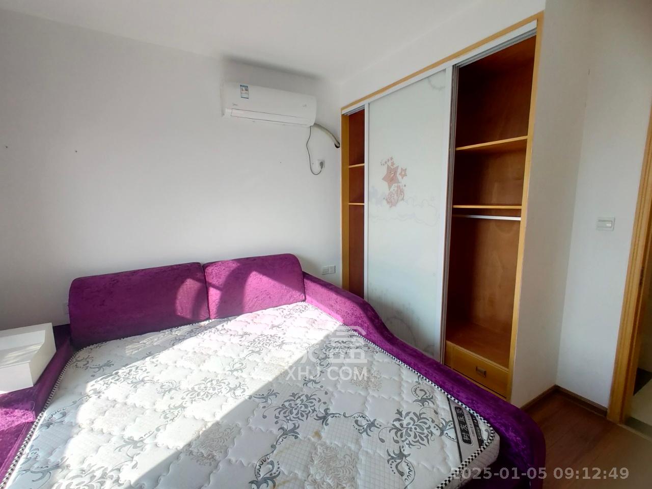 紫鑫御湖湾  3室2厅2卫    1800.0元/月室内图