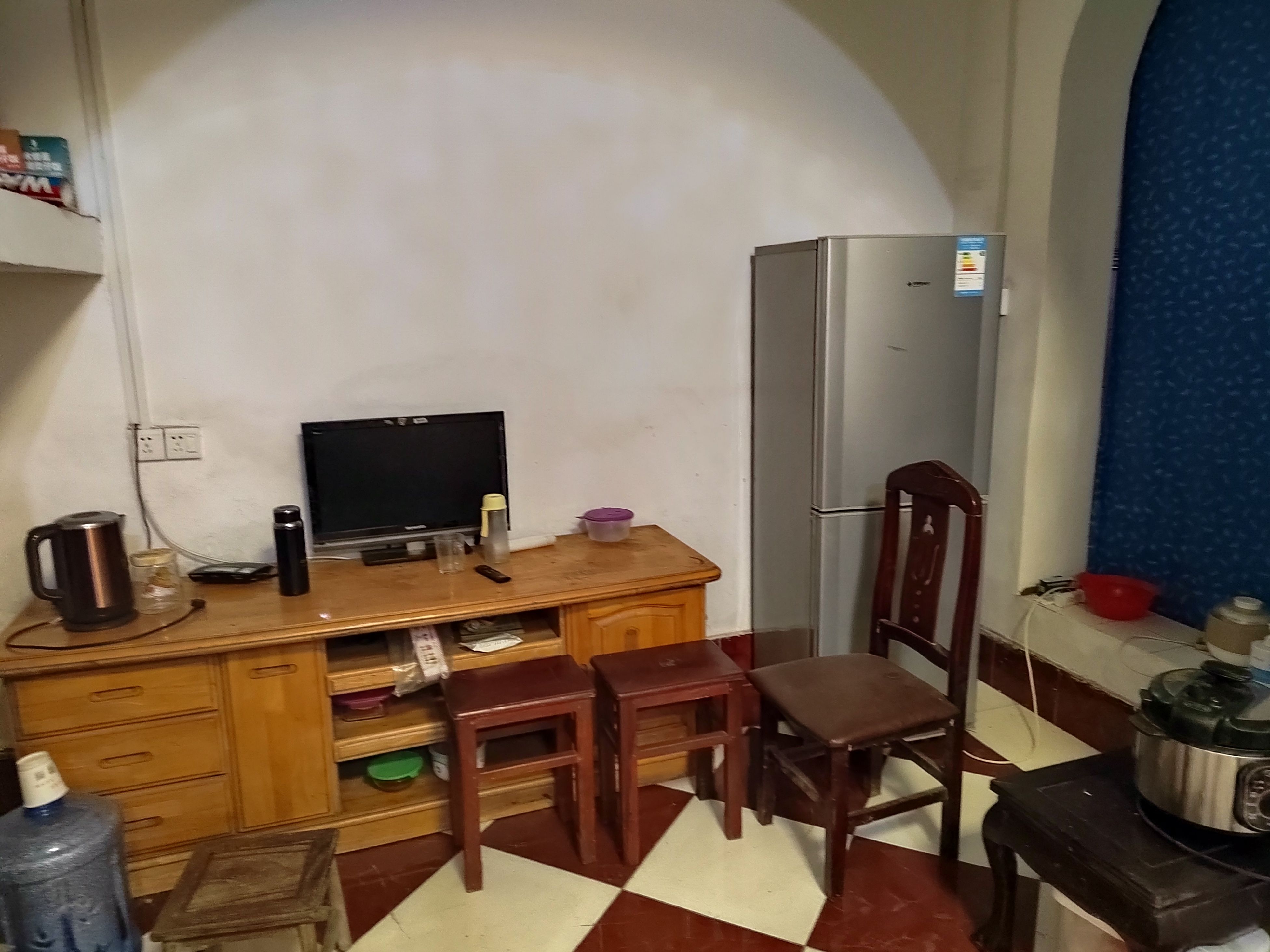 行署十单位家属房  3室1厅1卫    800.0元/月室内图