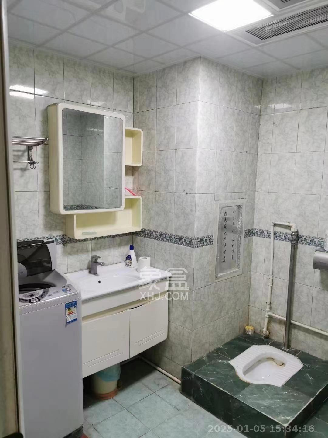 新富城 3室2厅1卫 2500.0元/月 新富城 3室2厅1卫 2500.0元/月室内图