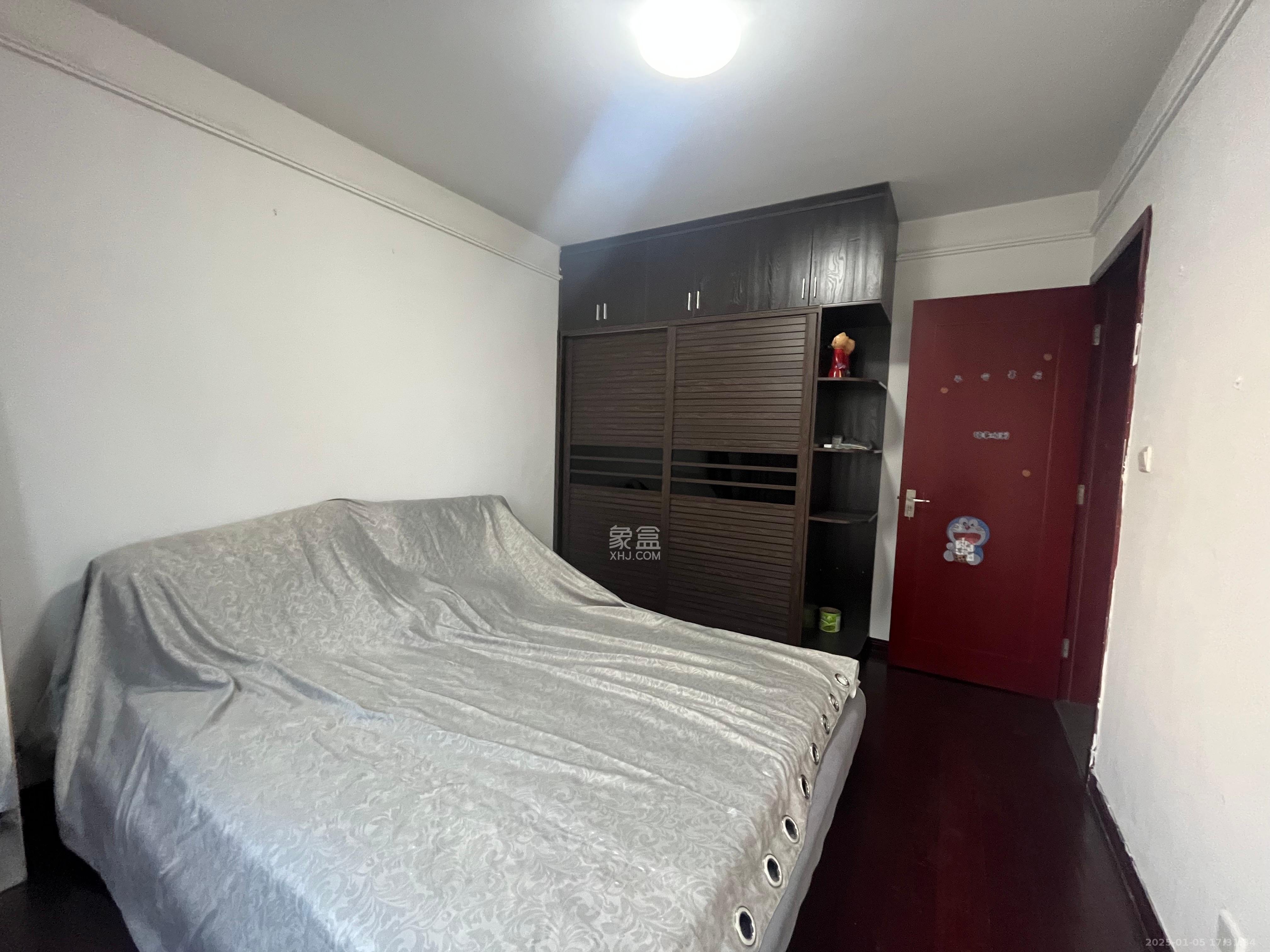 中海国际二期  3室2厅1卫    2200.0元/月 中海国际二期  3室2厅1卫    2200.0元/月室内图