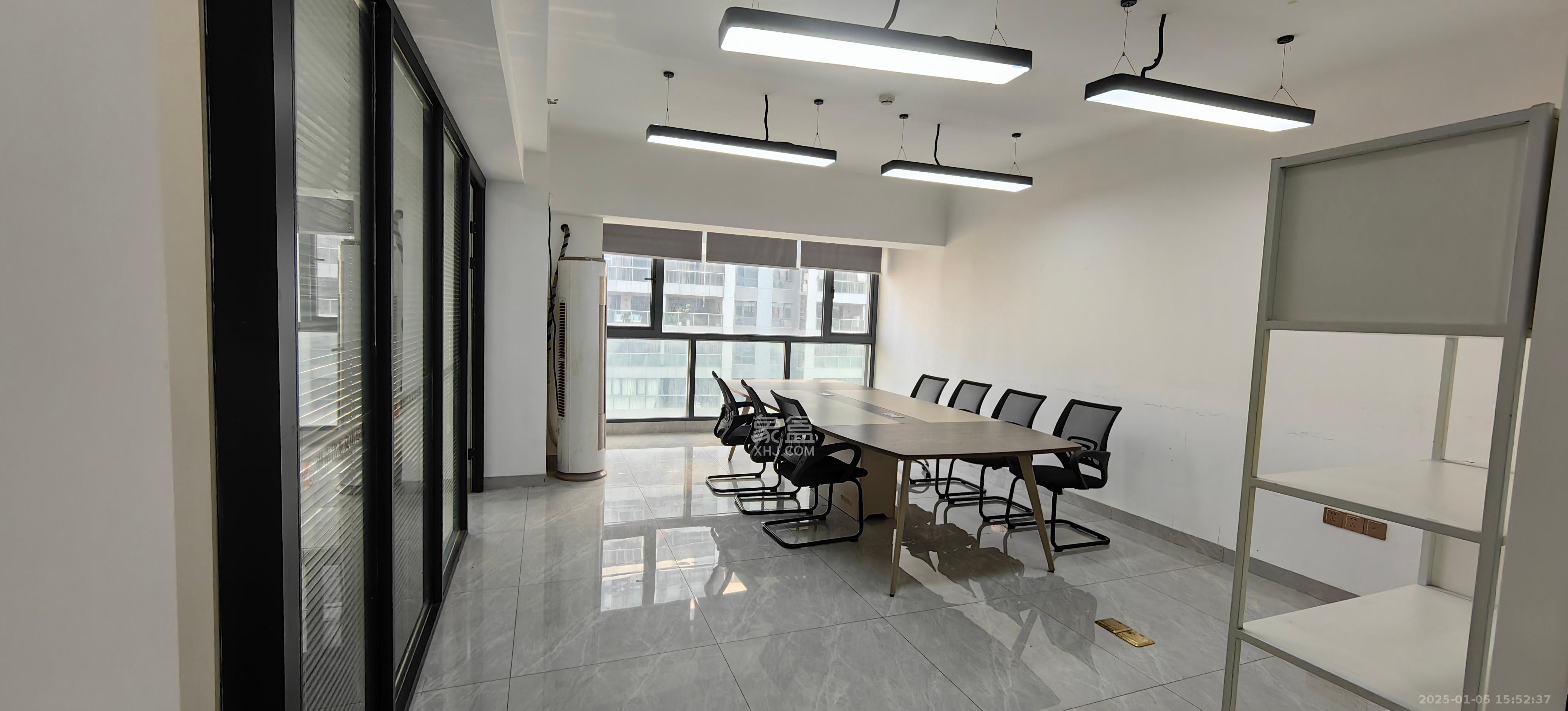 复地星光天地 1室1厅1卫 4600.0元/月 复地星光天地 1室1厅1卫 4600.0元/月室内图